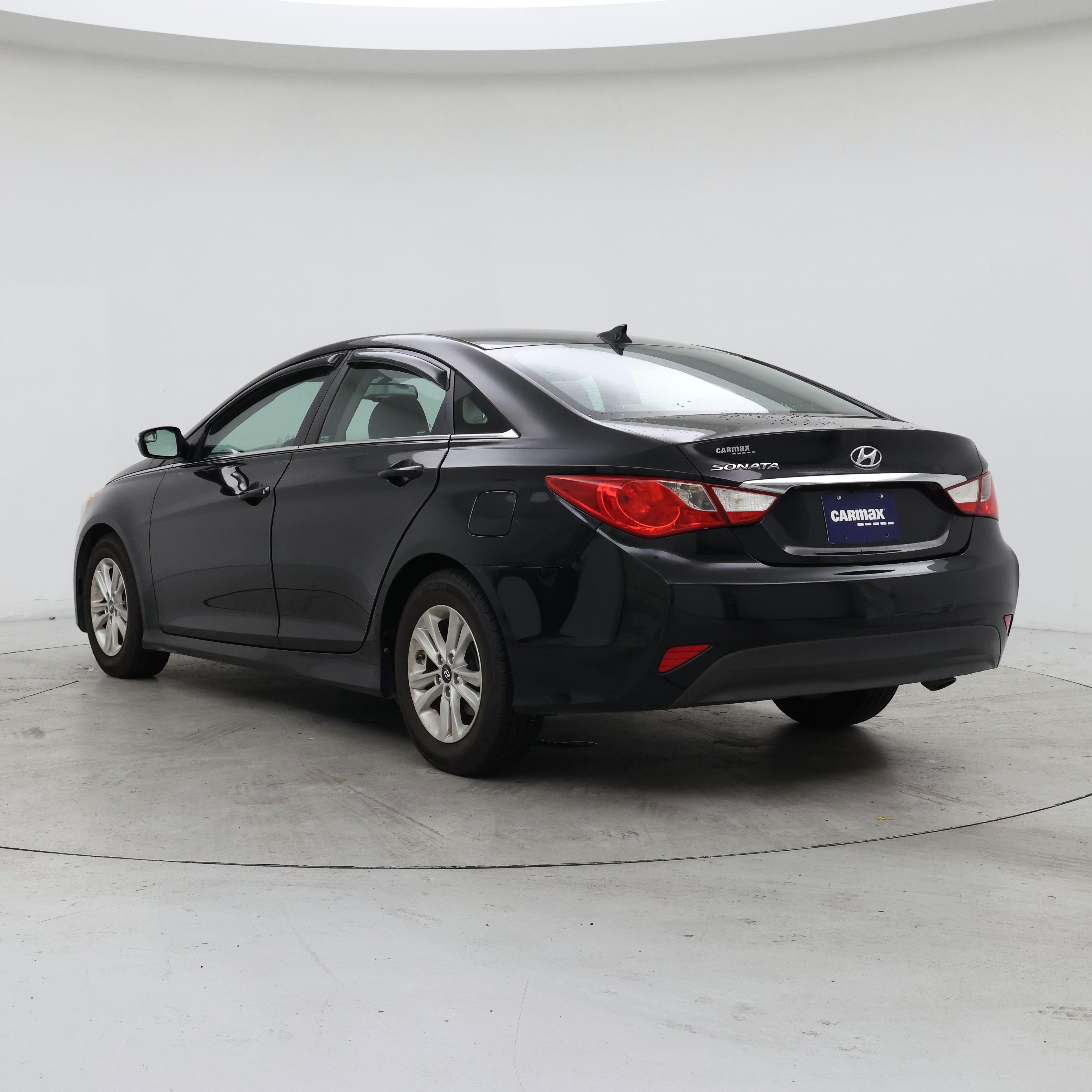 Thumbnail: 2014 Hyundai Sonata - 2