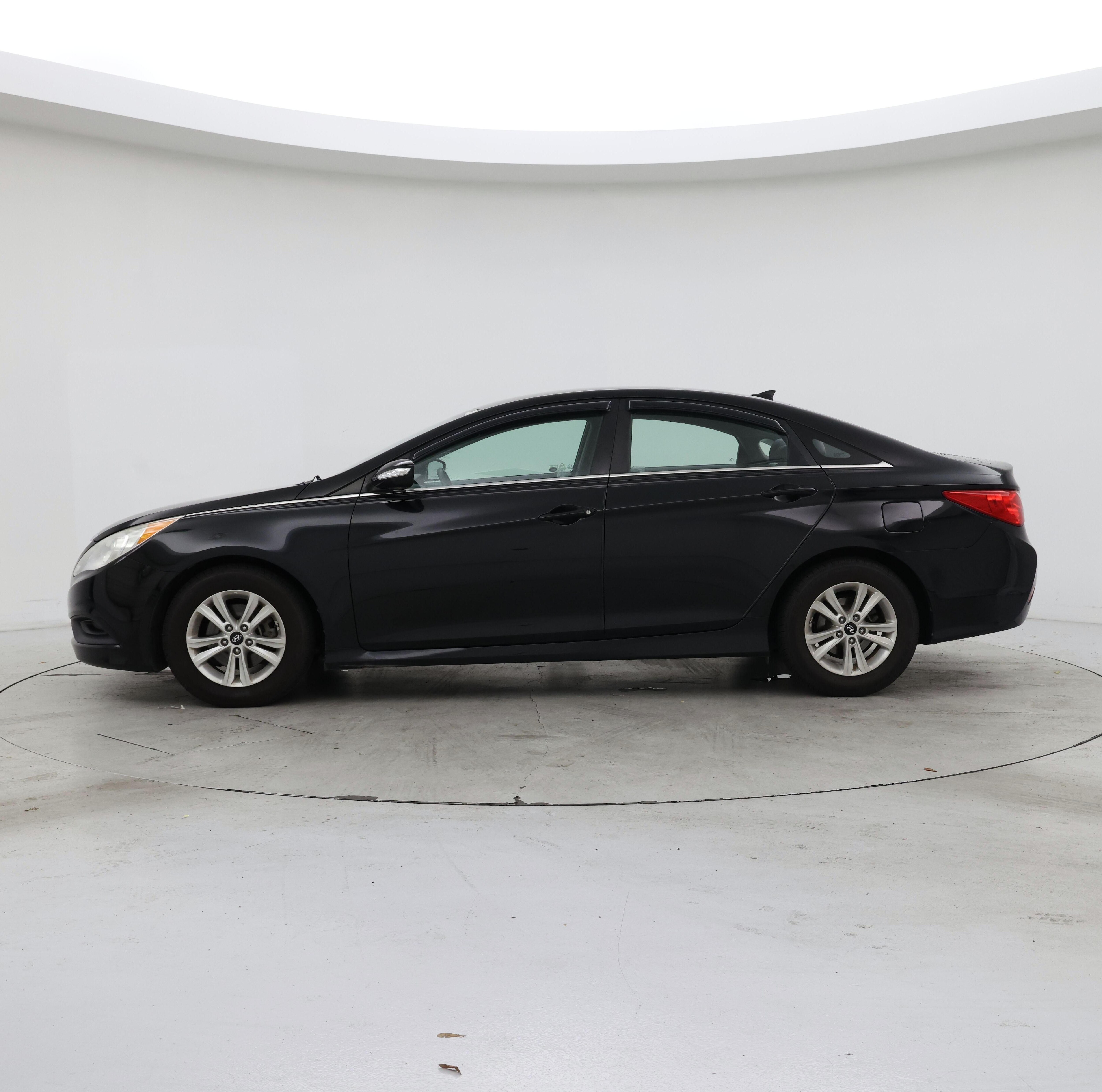 Thumbnail: 2014 Hyundai Sonata - 3
