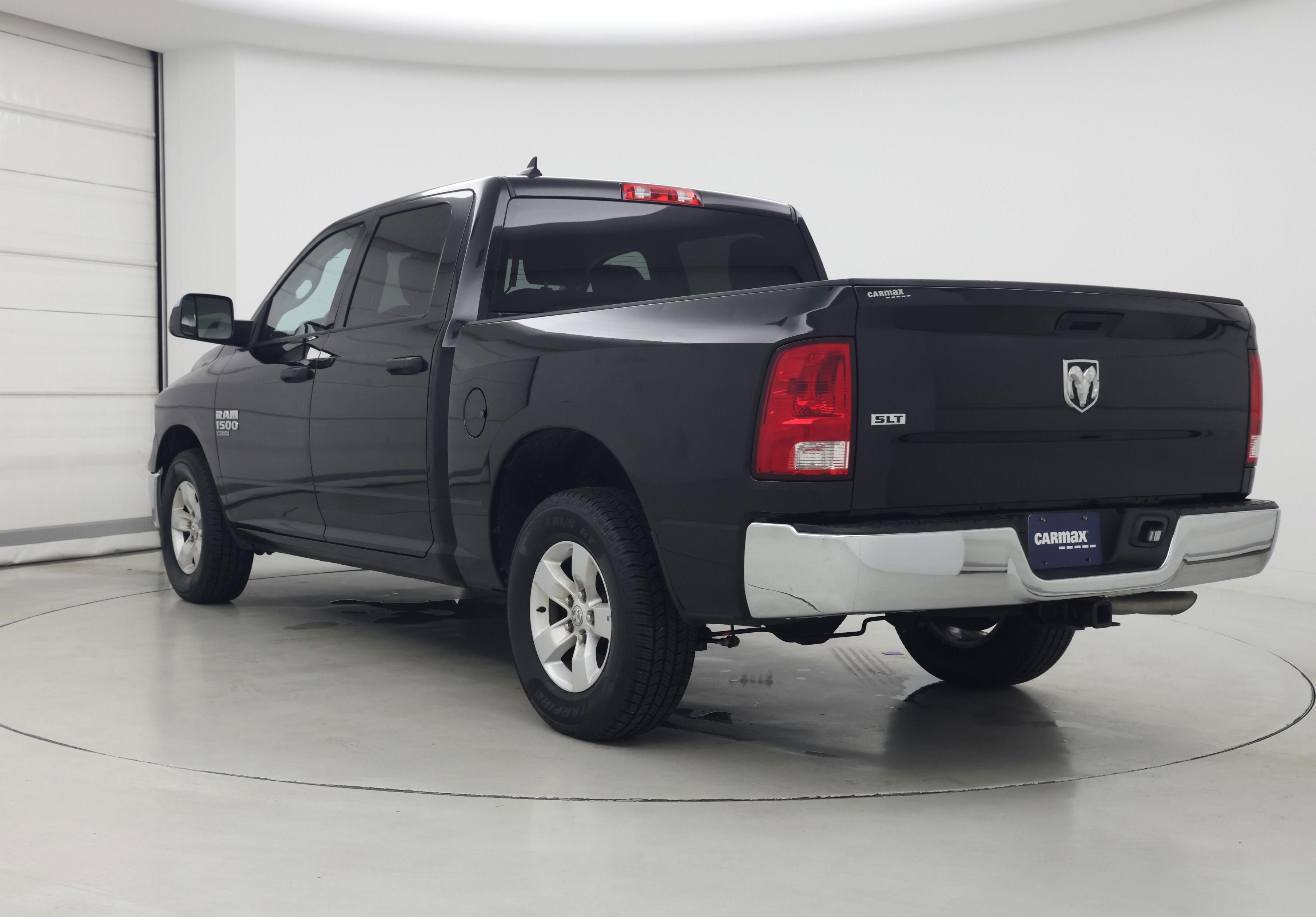 Thumbnail: 2022 RAM 1500 Classic - 2
