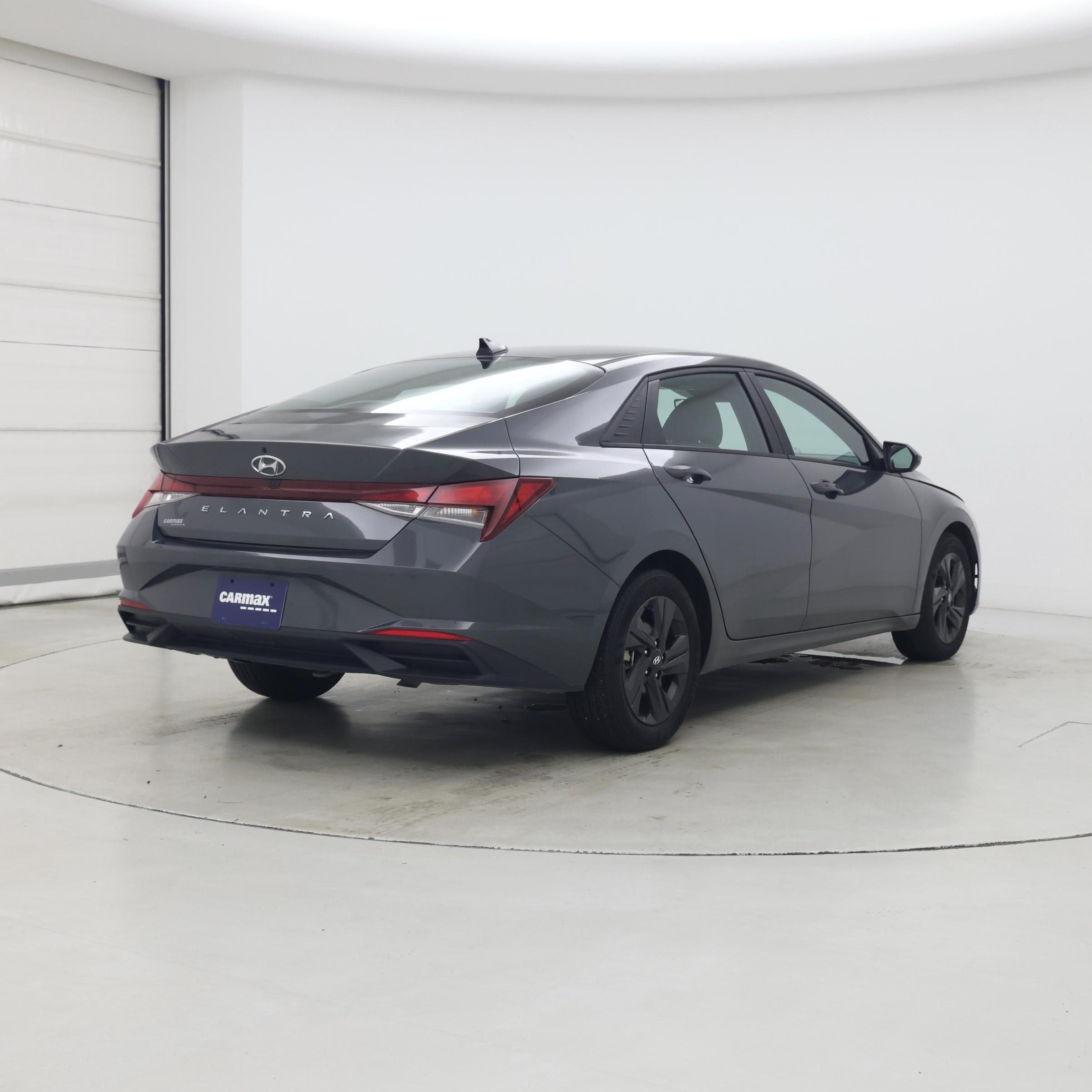 Thumbnail: 2023 Hyundai Elantra - 8