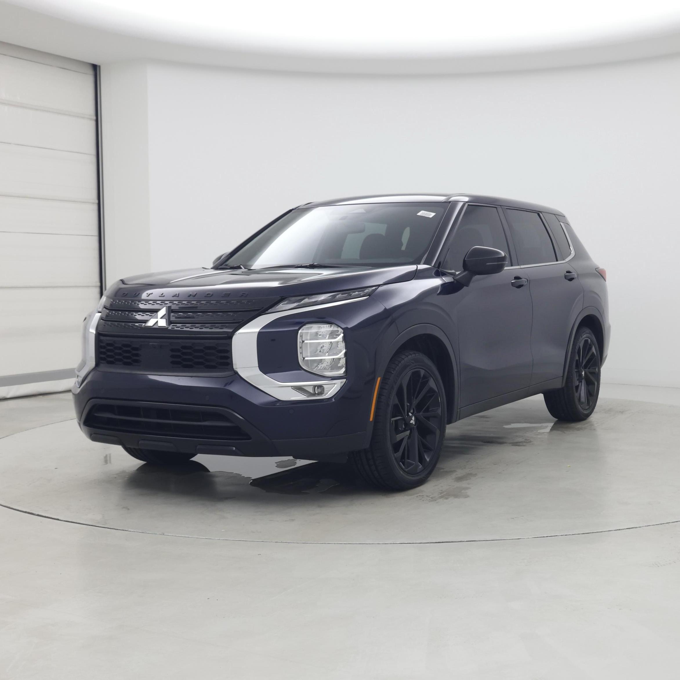 Thumbnail: 2022 Mitsubishi Outlander - 4