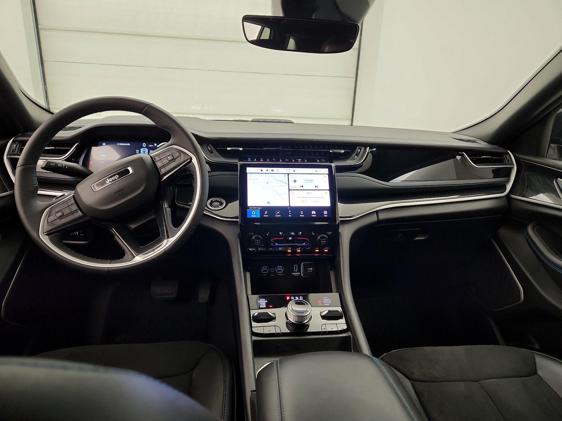 Thumbnail: 2023 Jeep Grand Cherokee - 9