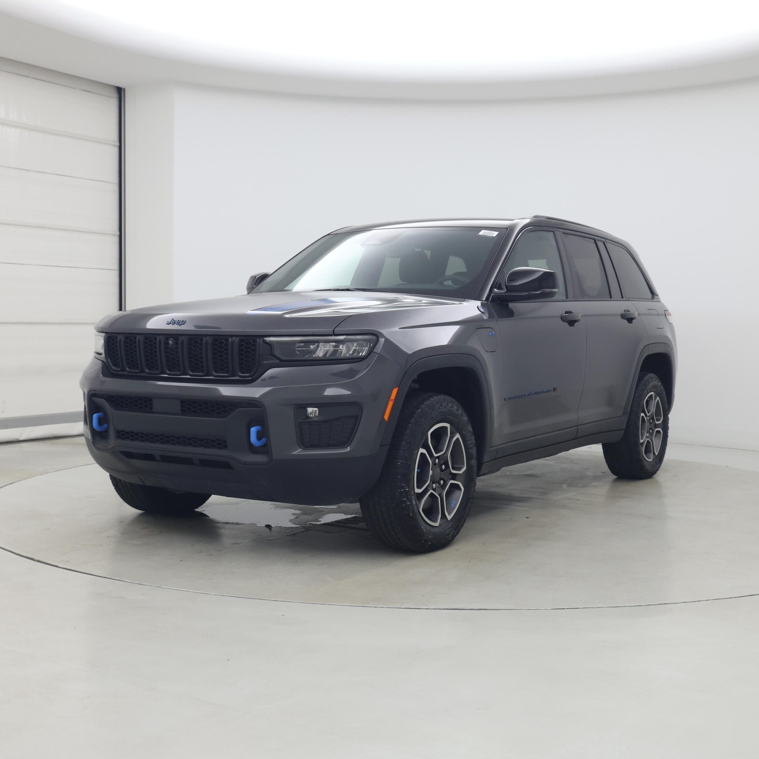 Thumbnail: 2023 Jeep Grand Cherokee - 4