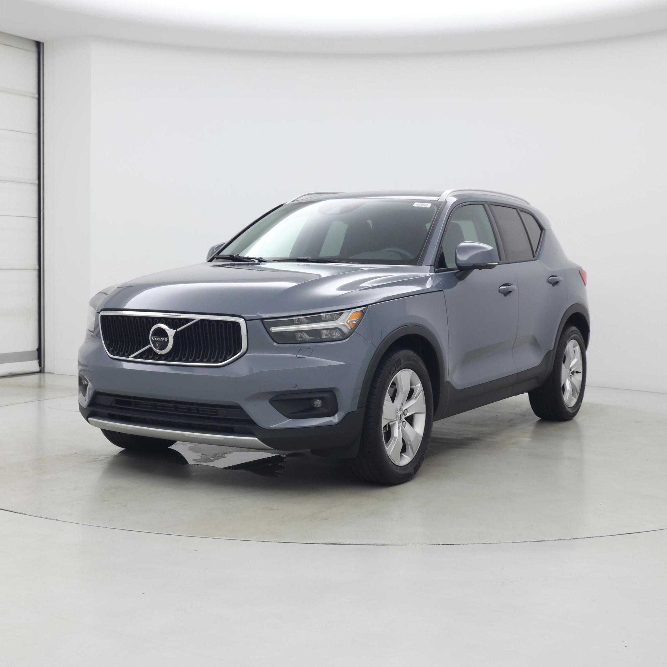 Thumbnail: 2021 Volvo XC40 - 4