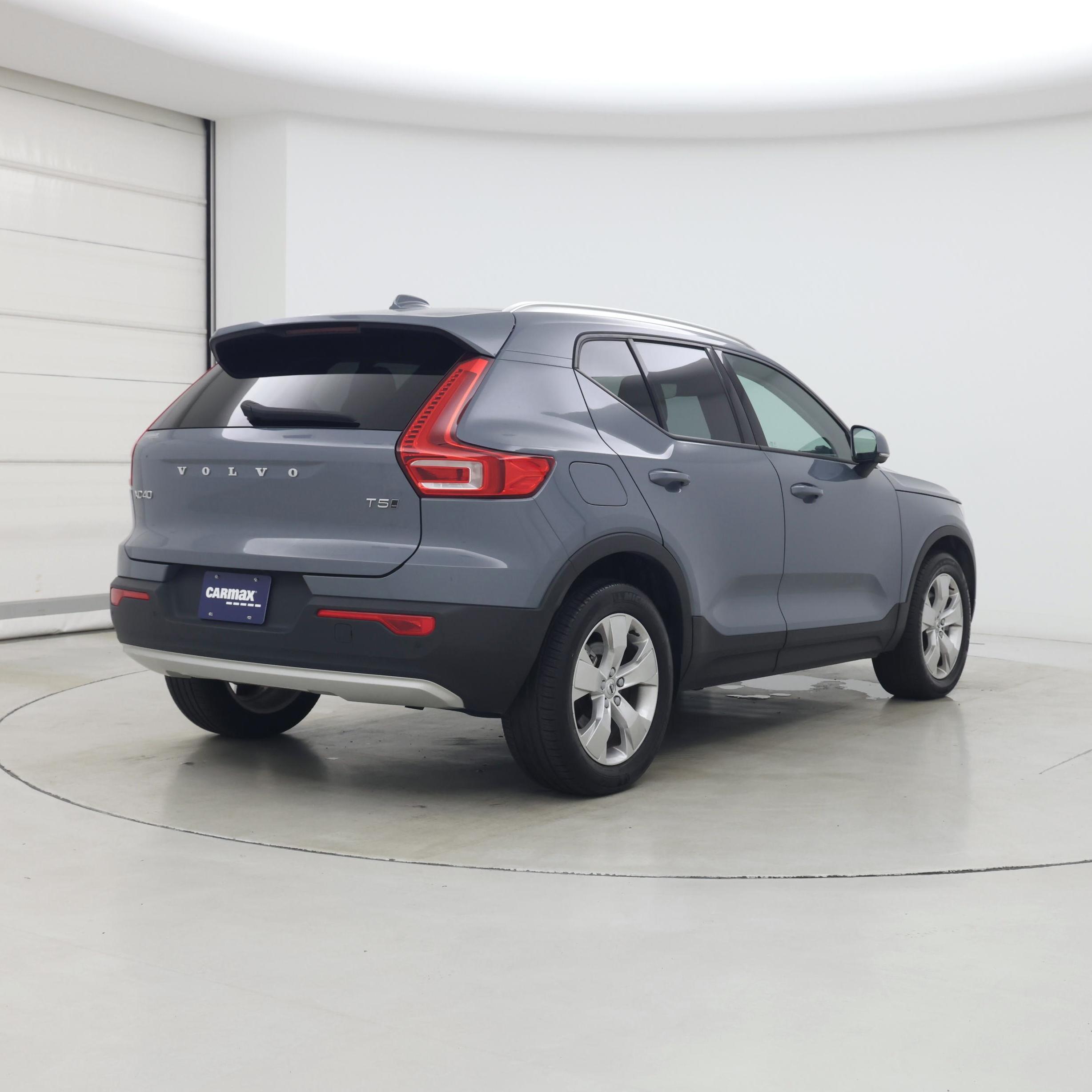 Thumbnail: 2021 Volvo XC40 - 8