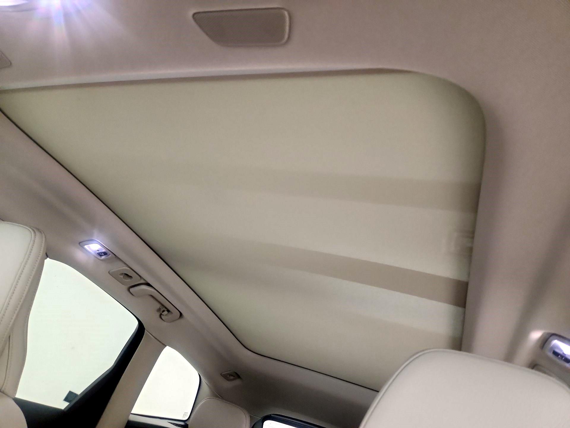 Thumbnail: 2021 Volvo XC60 - 19