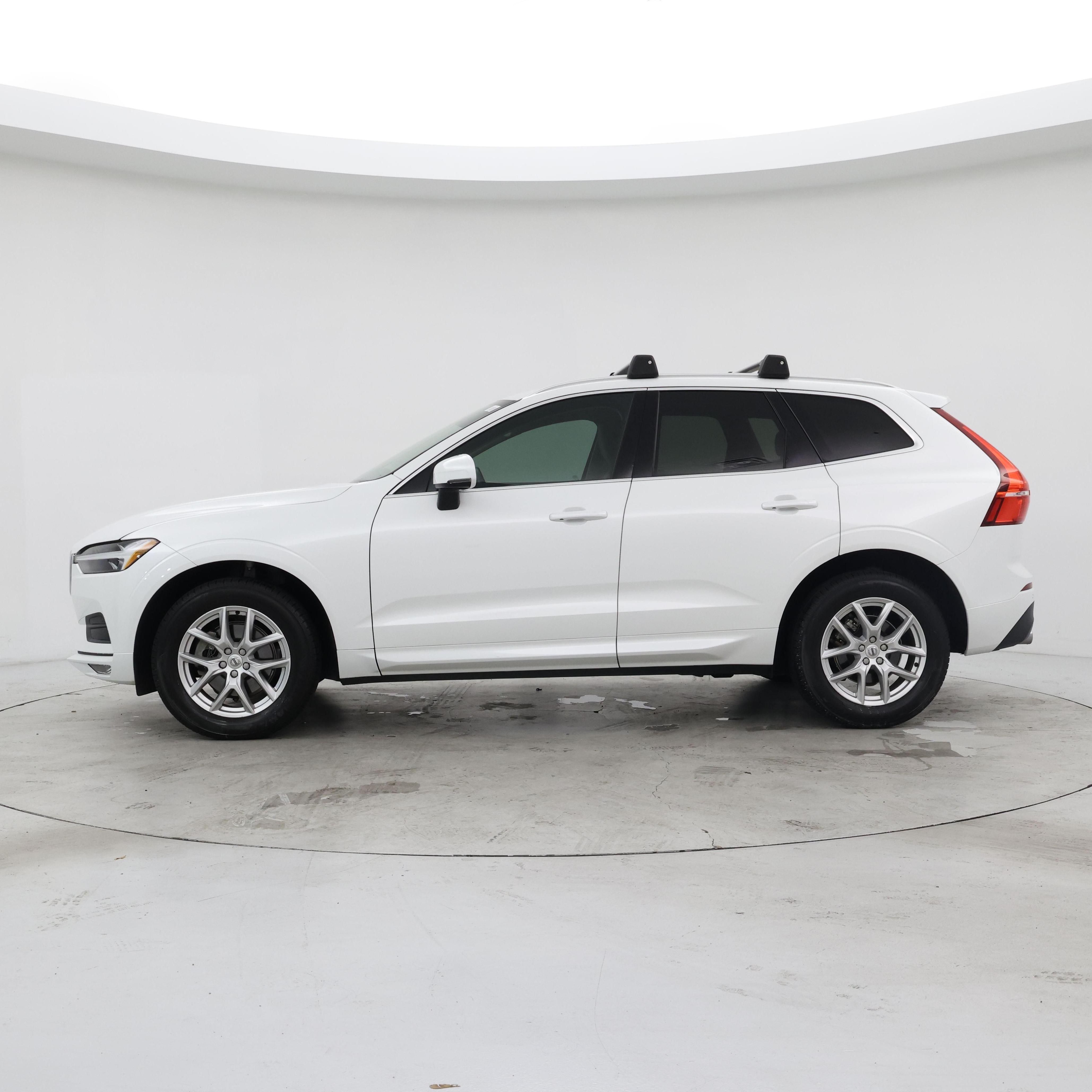 Thumbnail: 2021 Volvo XC60 - 3