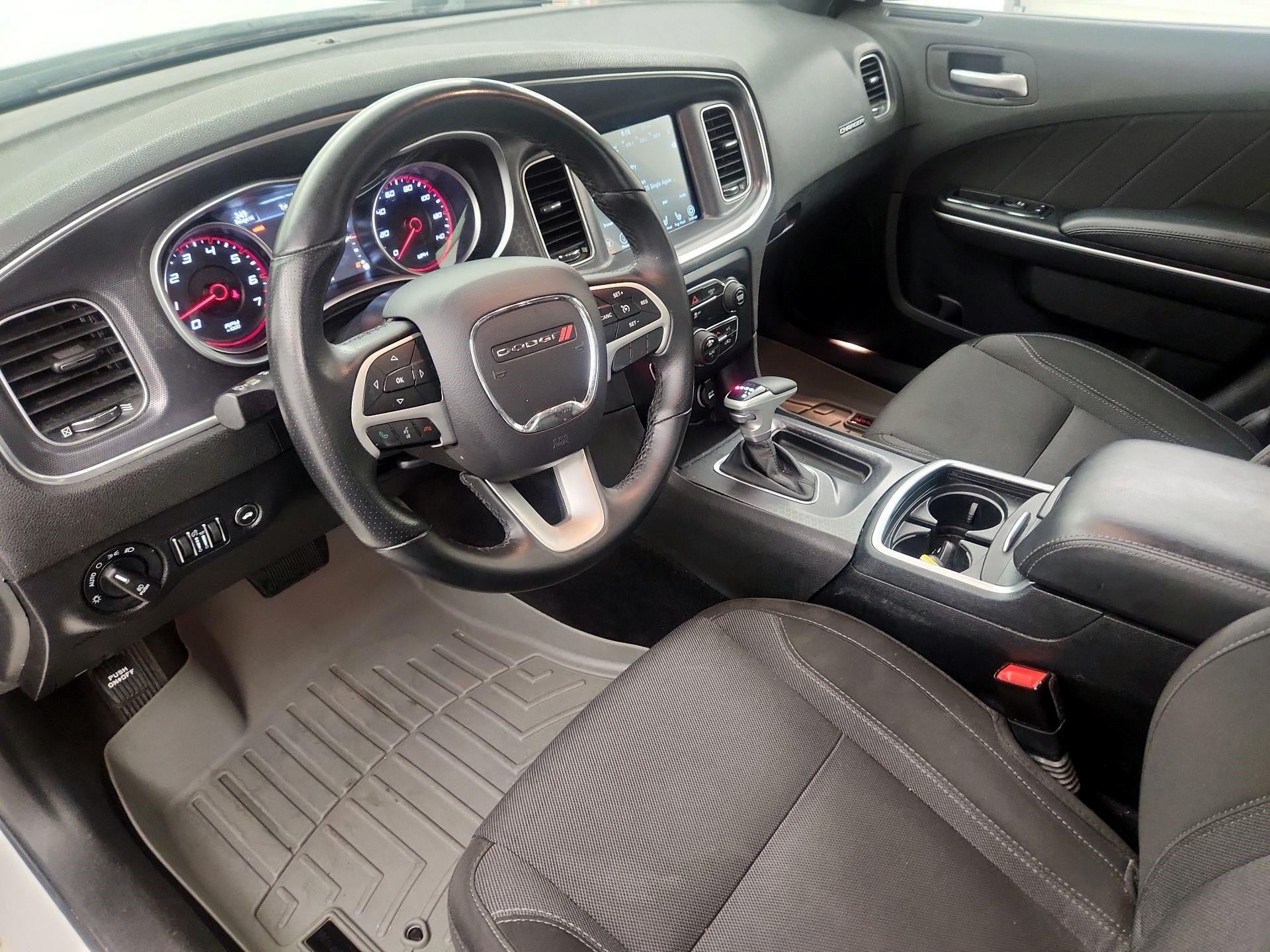 Thumbnail: 2017 Dodge Charger - 11