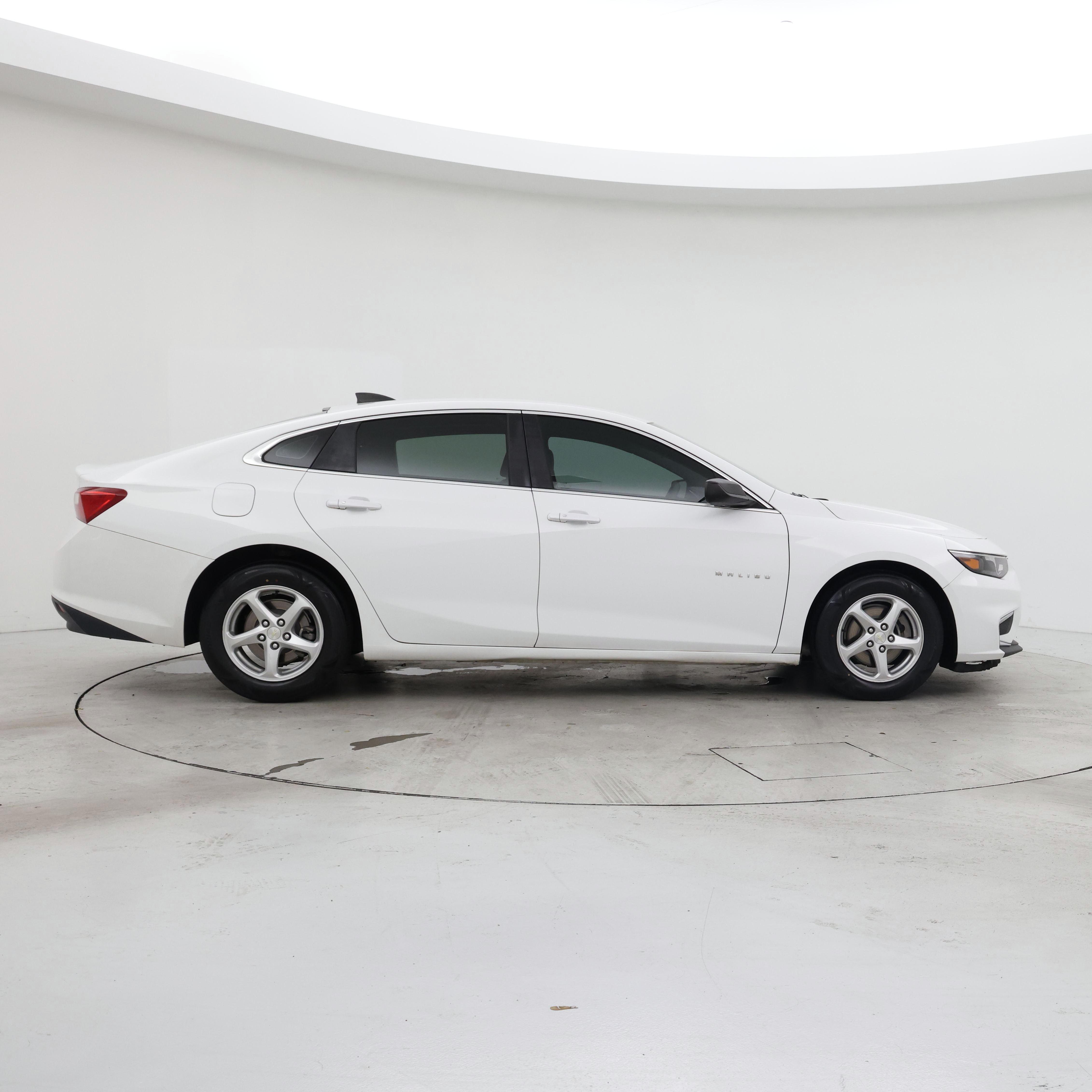Thumbnail: 2017 Chevrolet Malibu - 7