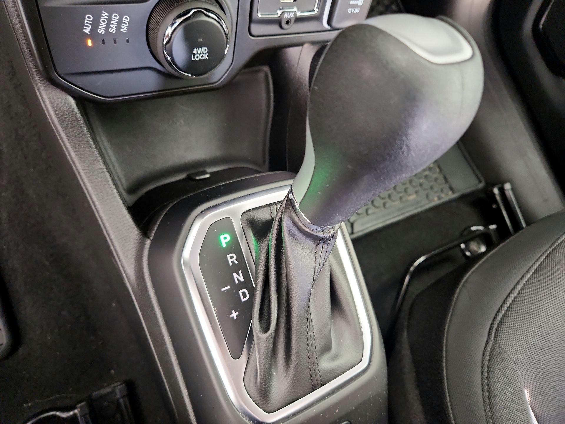 Thumbnail: 2023 Jeep Renegade - 18