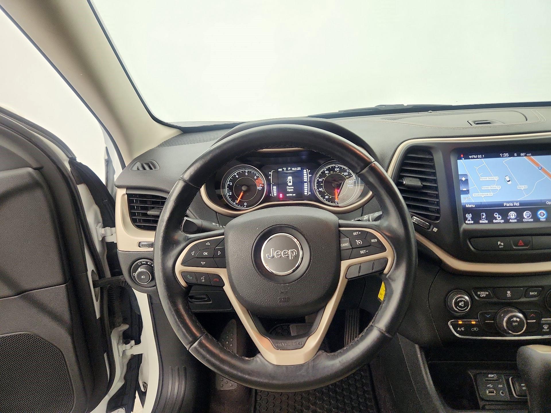 Thumbnail: 2016 Jeep Cherokee - 10