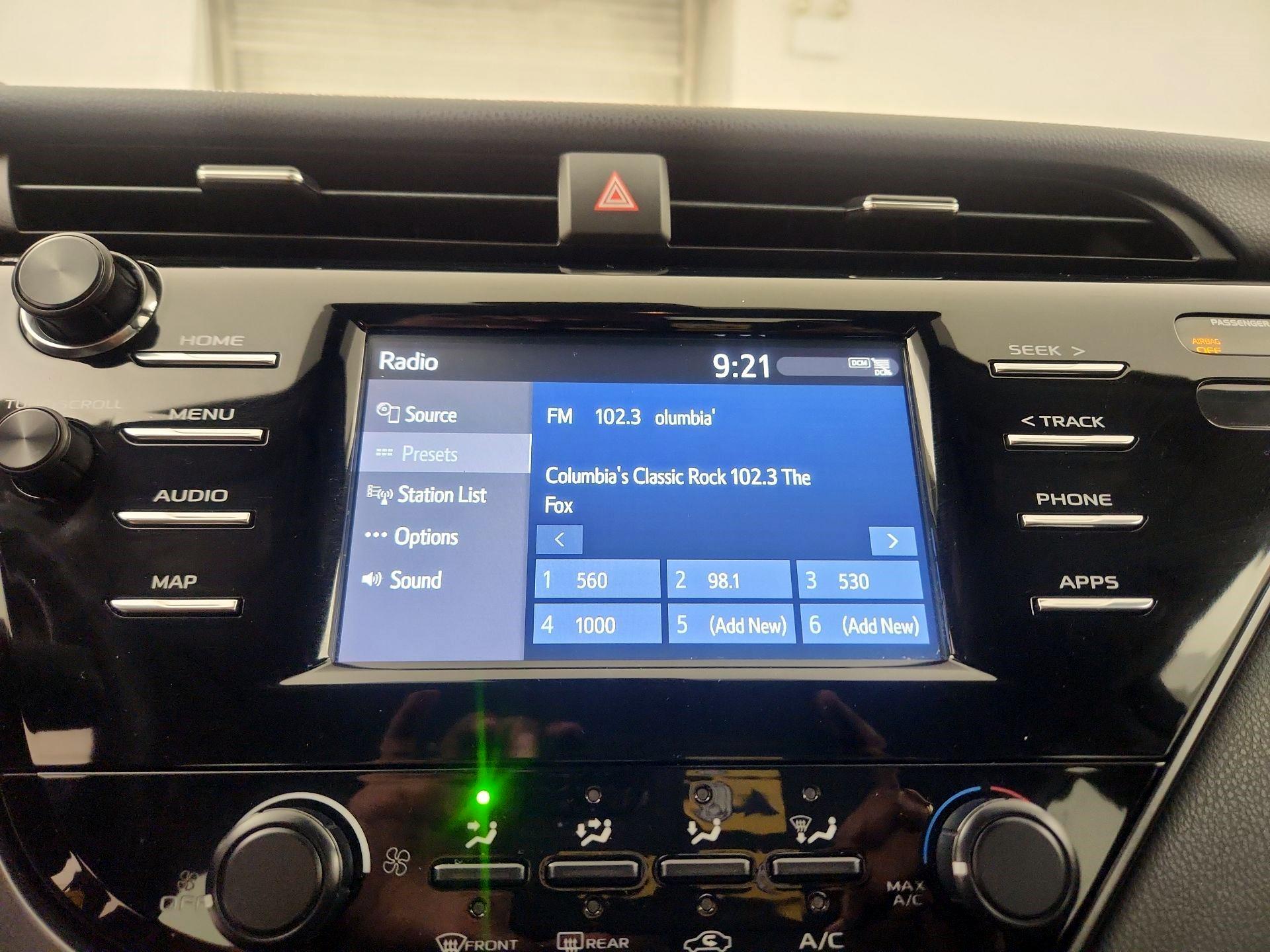 Thumbnail: 2019 Toyota Camry - 15