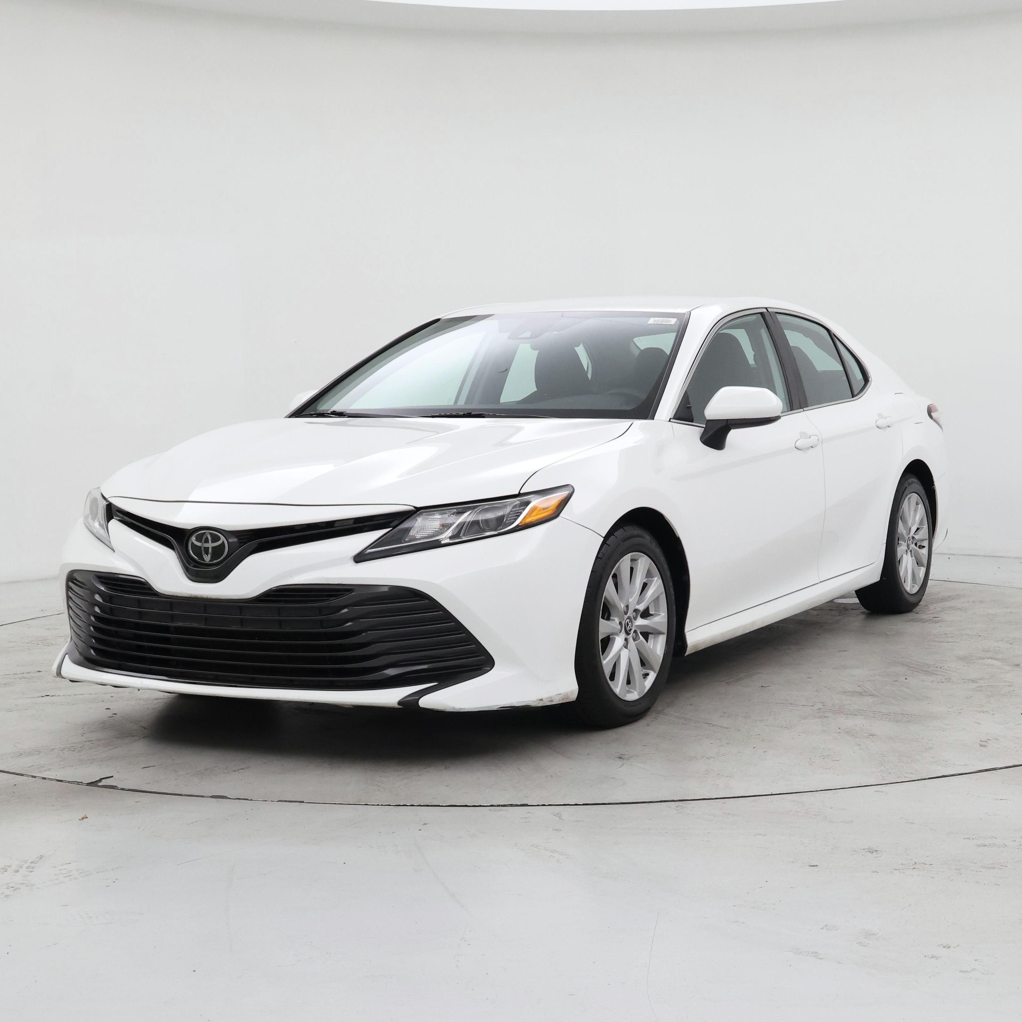 Thumbnail: 2019 Toyota Camry - 4