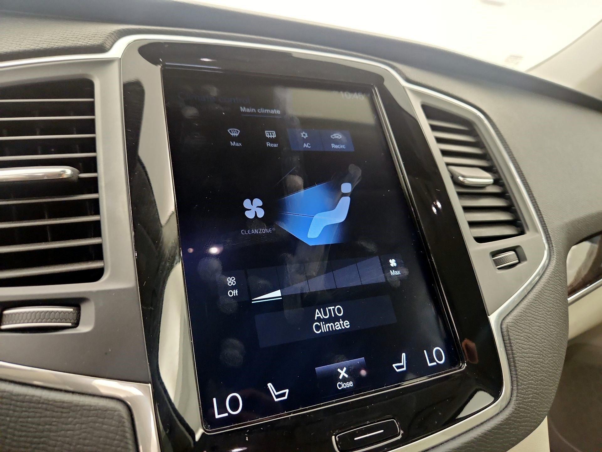 Thumbnail: 2019 Volvo XC90 - 17