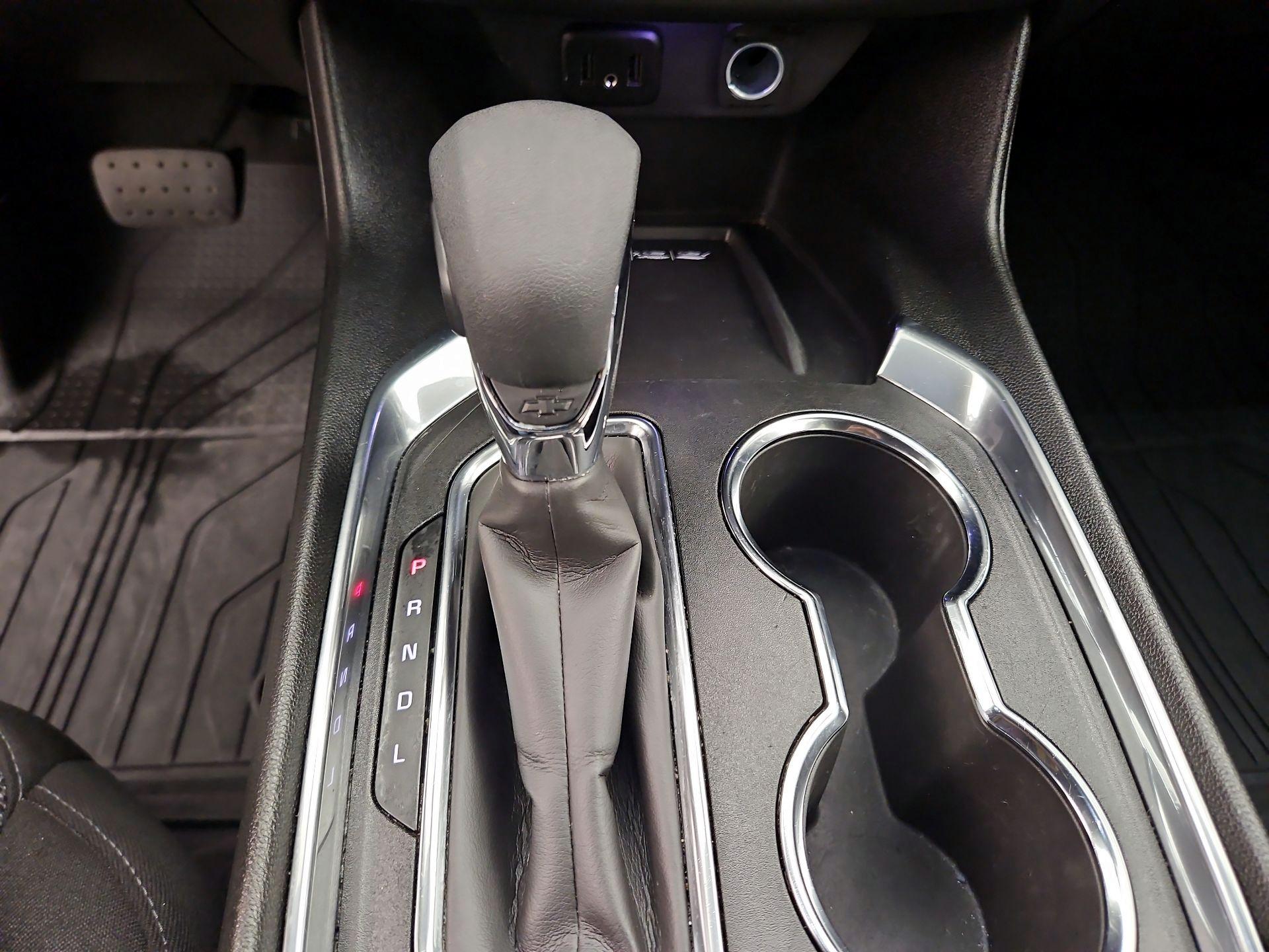 Thumbnail: 2023 Chevrolet Traverse - 17
