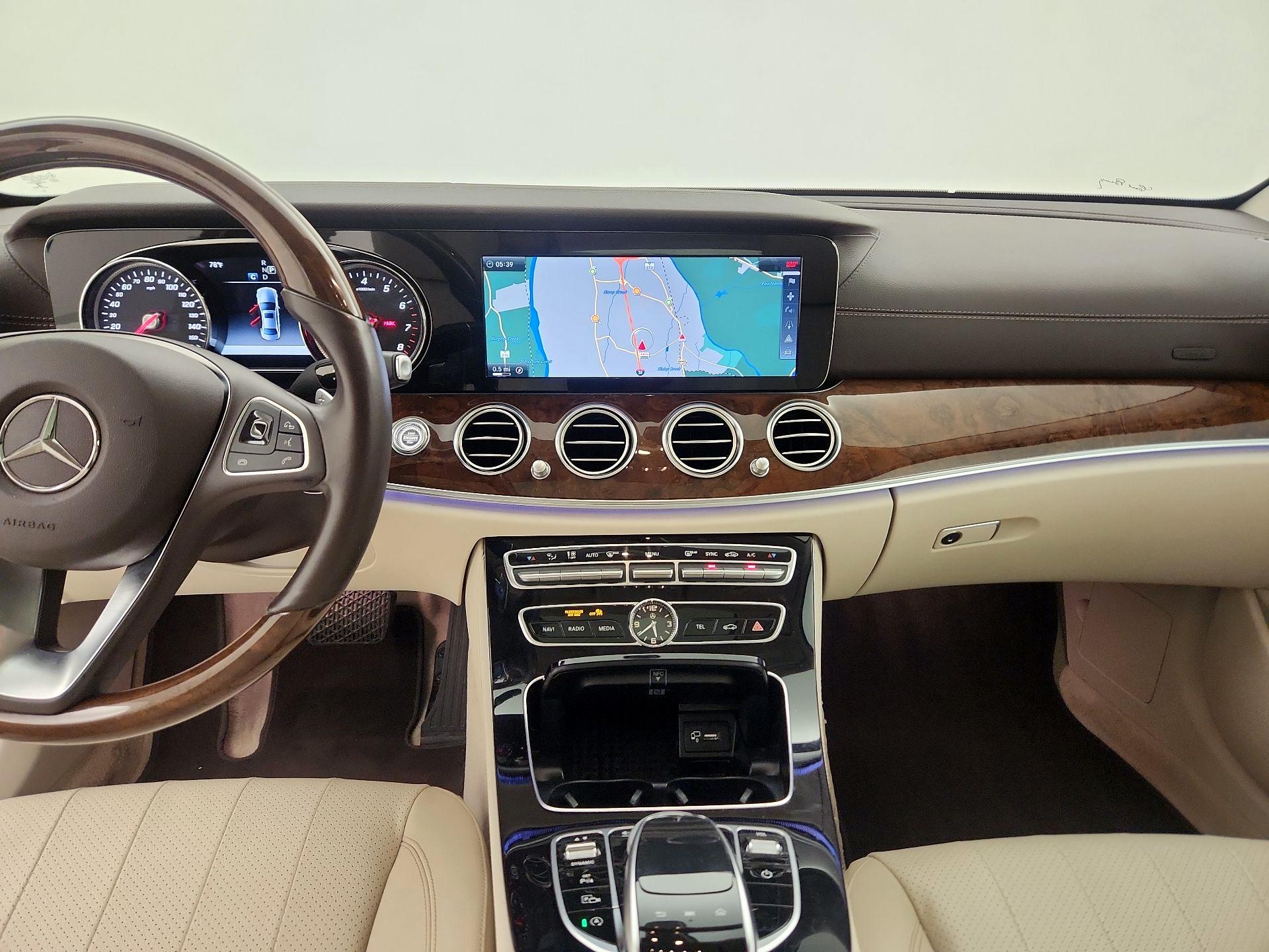 Thumbnail: 2017 Mercedes-Benz E-Class - 9