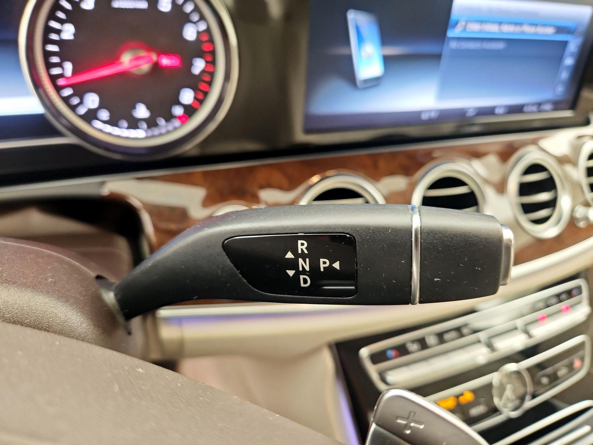 Thumbnail: 2017 Mercedes-Benz E-Class - 18
