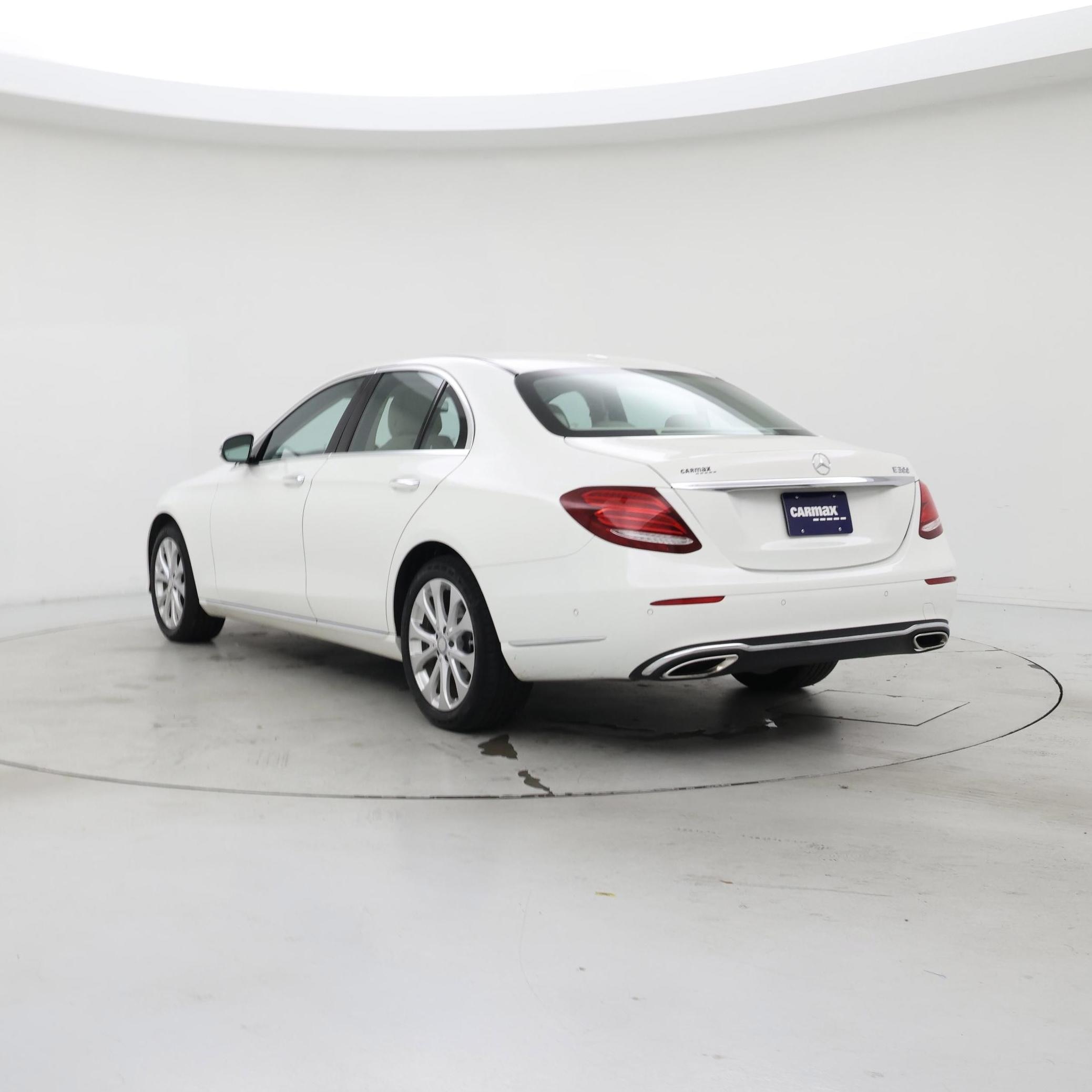 Thumbnail: 2017 Mercedes-Benz E-Class - 2
