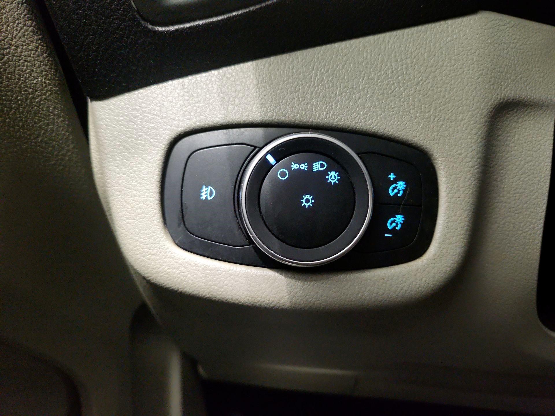 Thumbnail: 2019 Ford Transit Series - 13