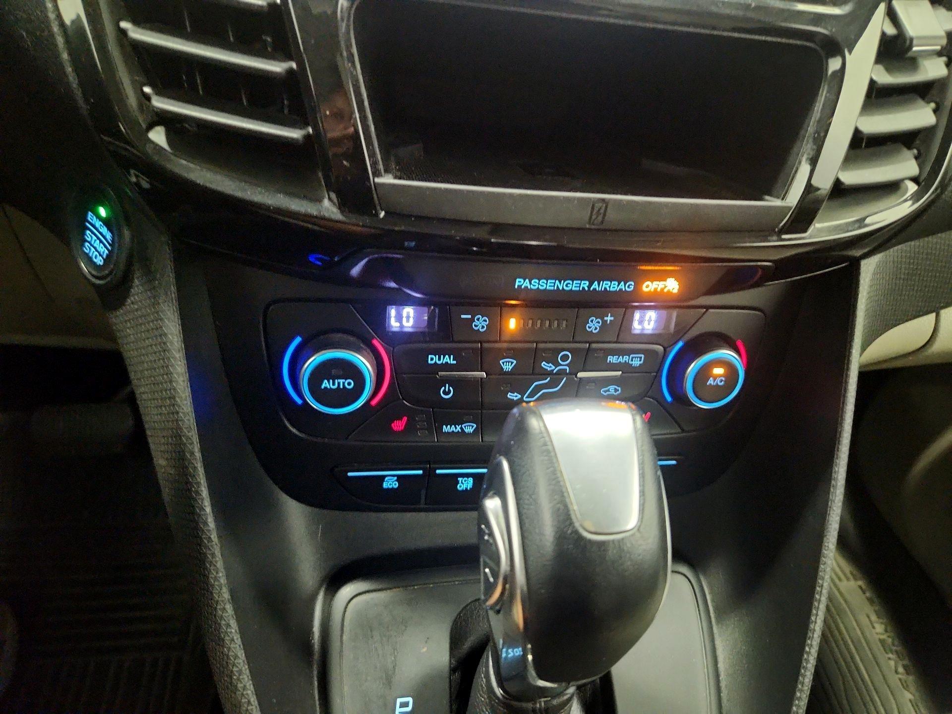Thumbnail: 2019 Ford Transit Series - 16