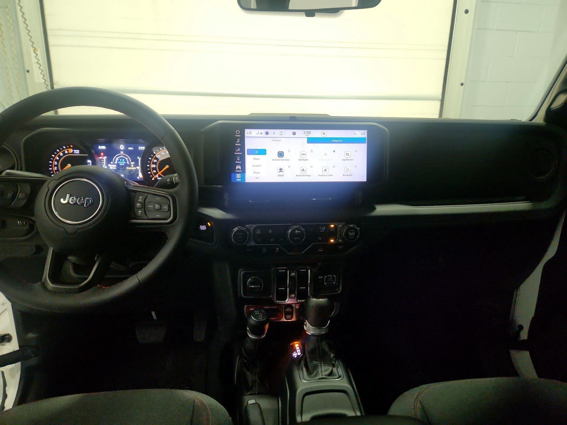 Thumbnail: 2024 Jeep Gladiator - 9
