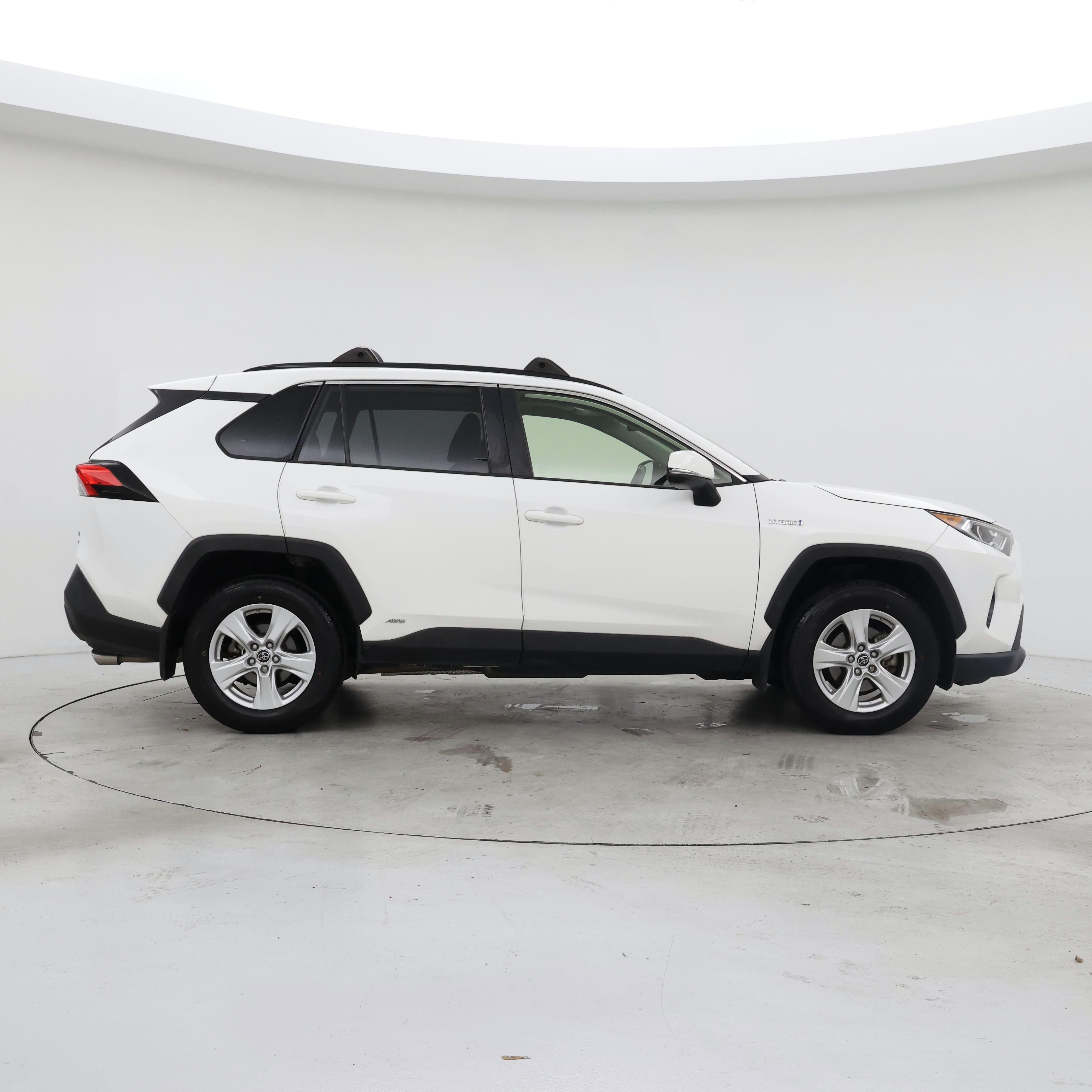 Thumbnail: 2019 Toyota RAV4 - 7