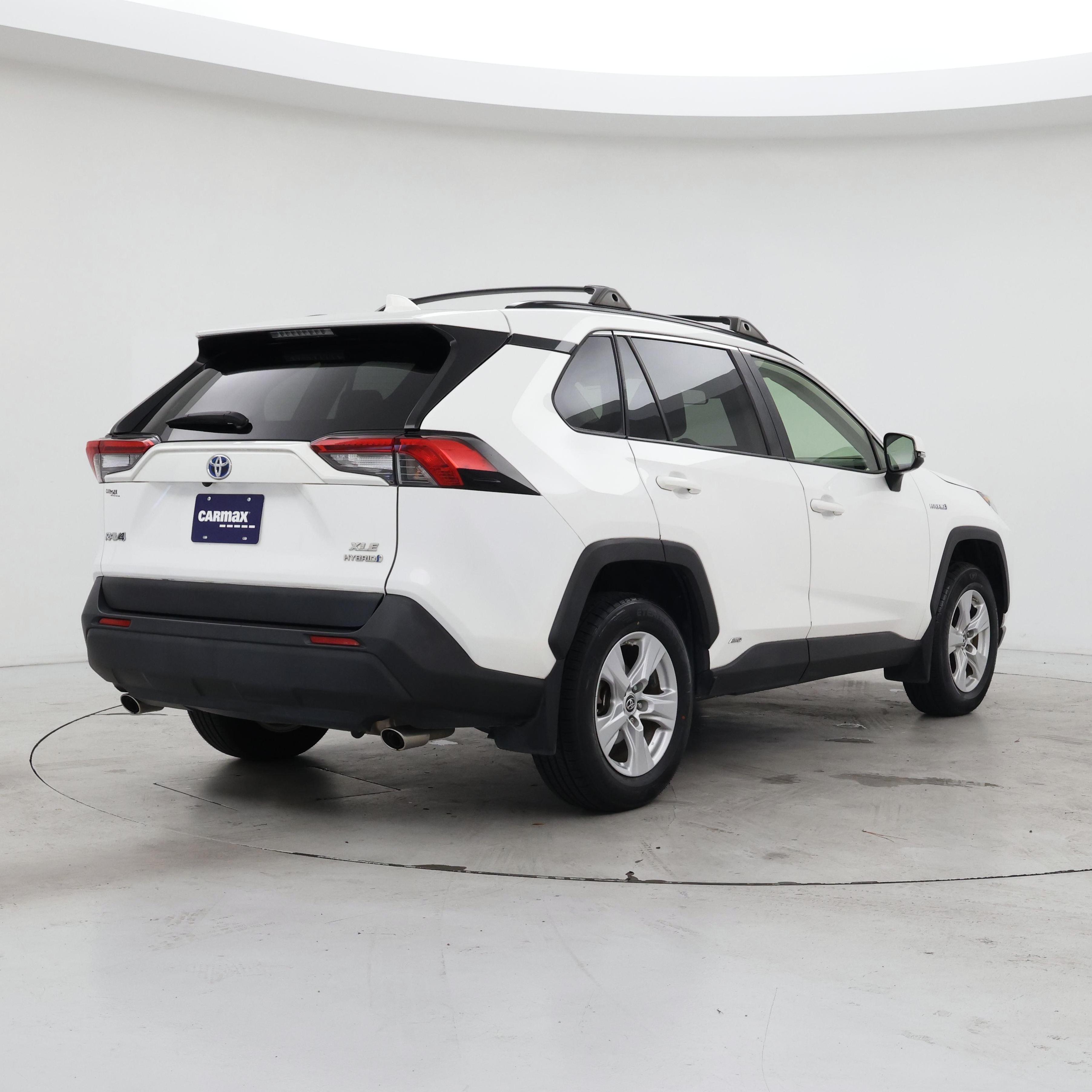Thumbnail: 2019 Toyota RAV4 - 8