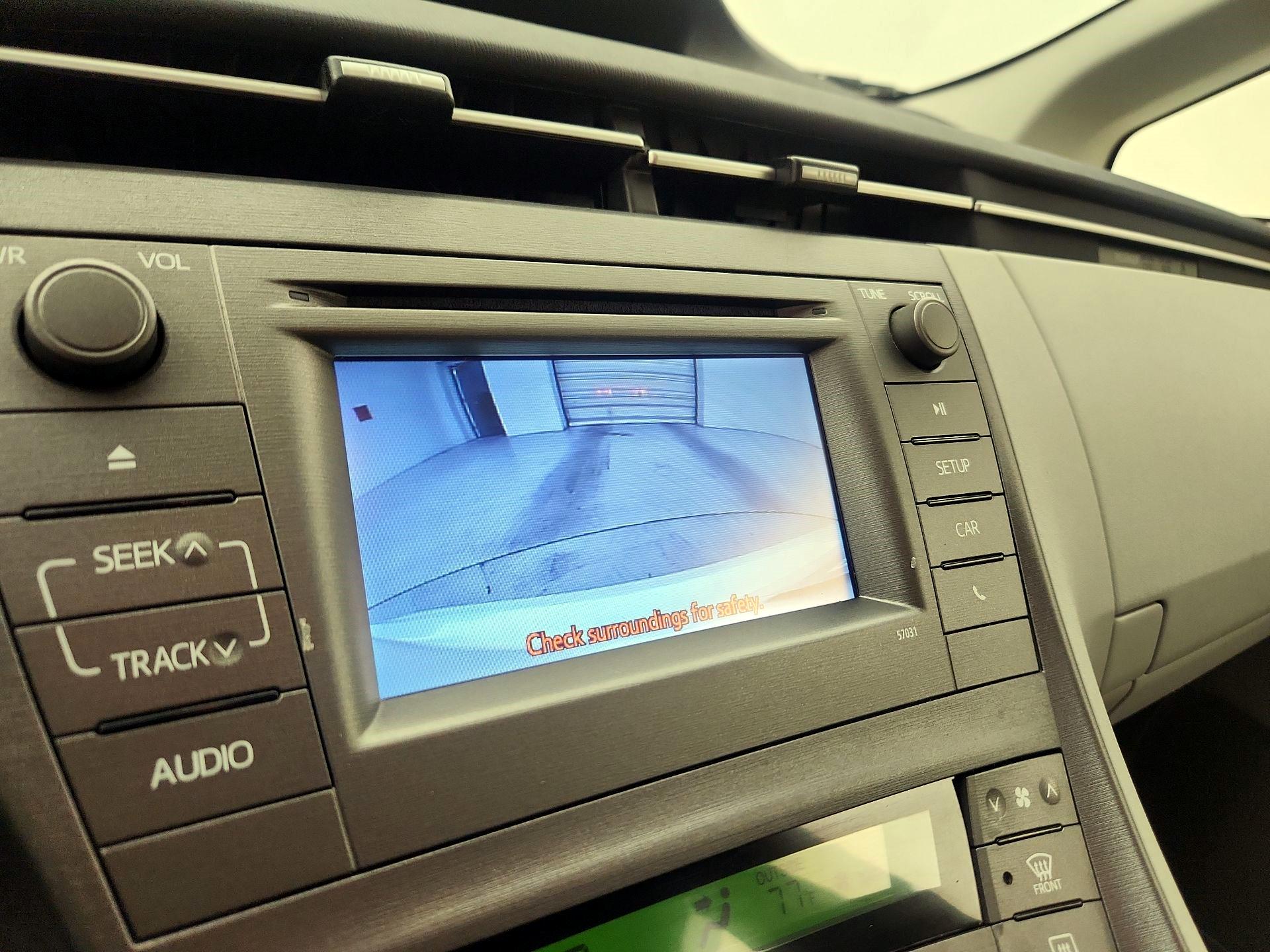 Thumbnail: 2015 Toyota Prius - 14