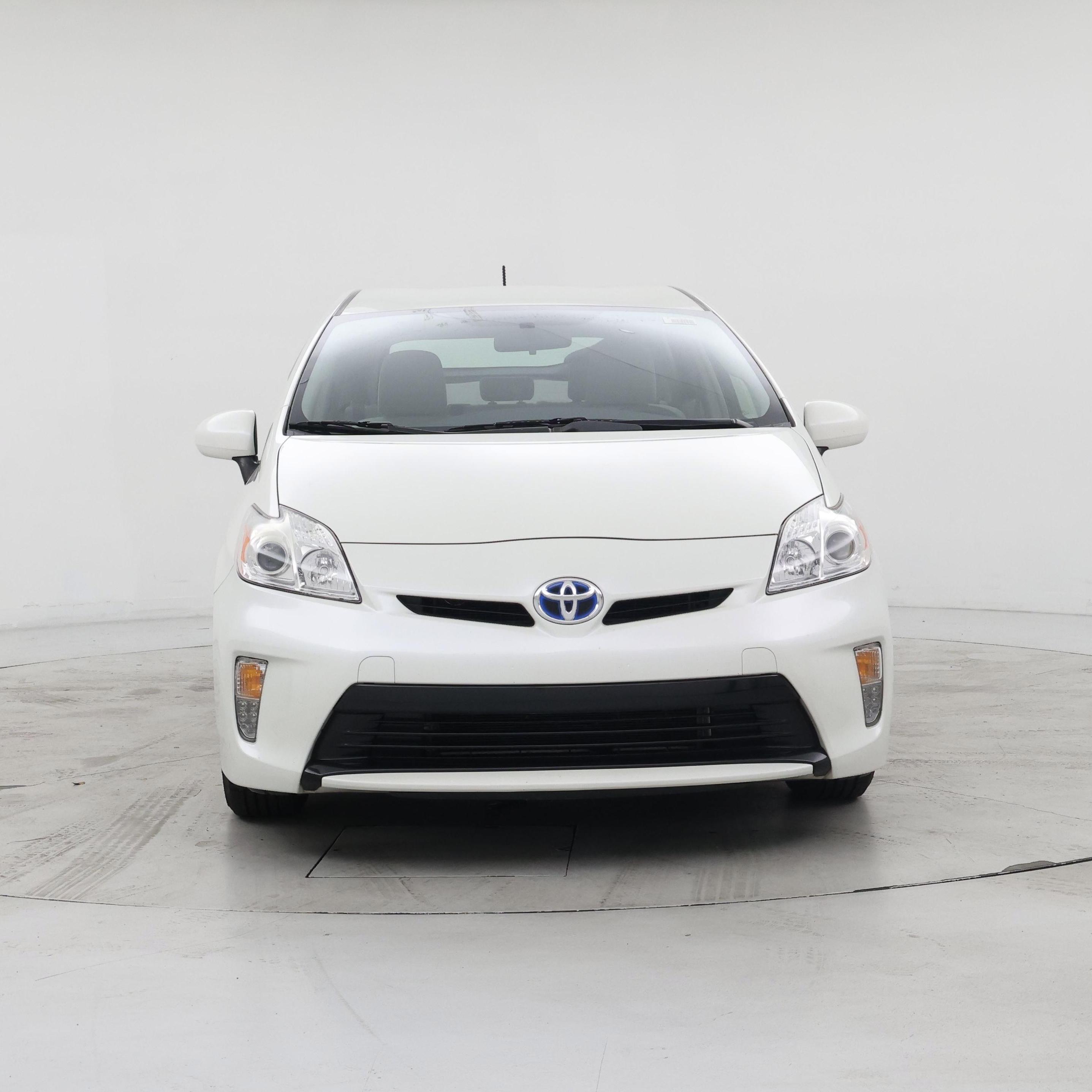 Thumbnail: 2015 Toyota Prius - 5