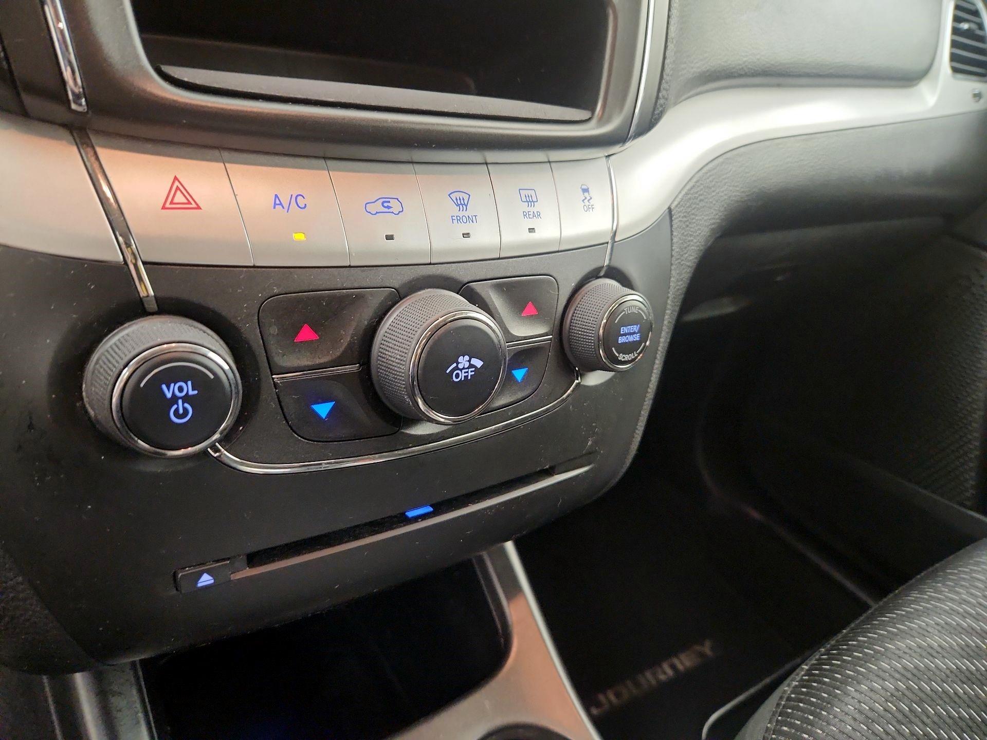 Thumbnail: 2017 Dodge Journey - 15