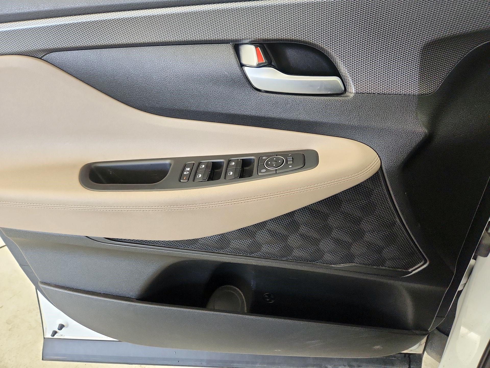 Thumbnail: 2019 Hyundai Santa Fe - 12