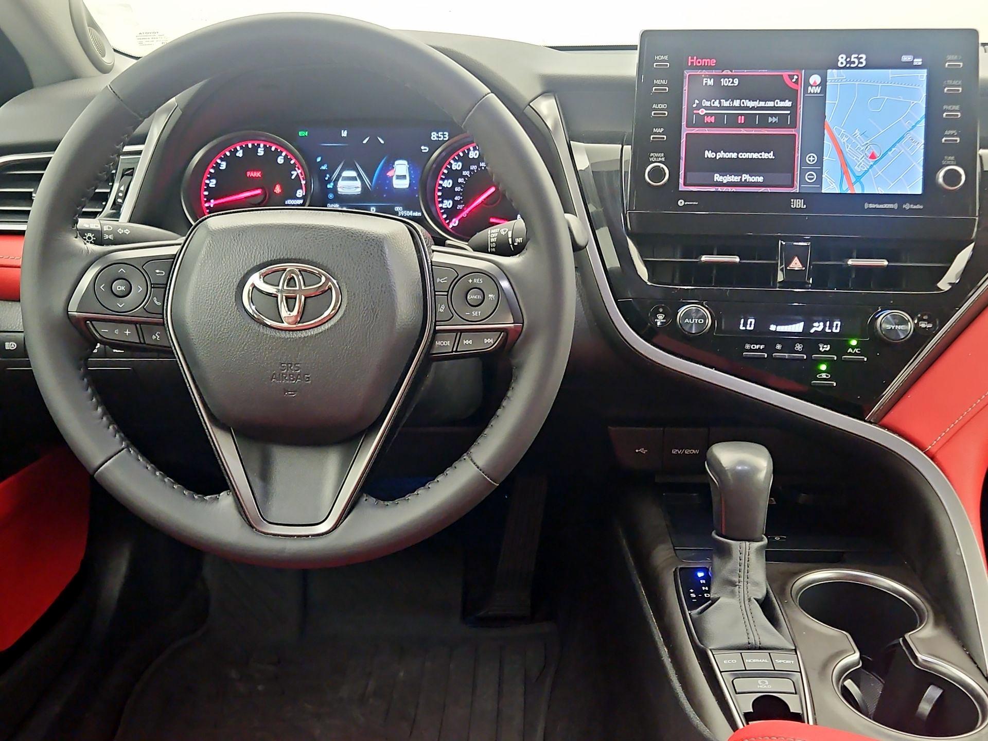 Thumbnail: 2022 Toyota Camry - 10