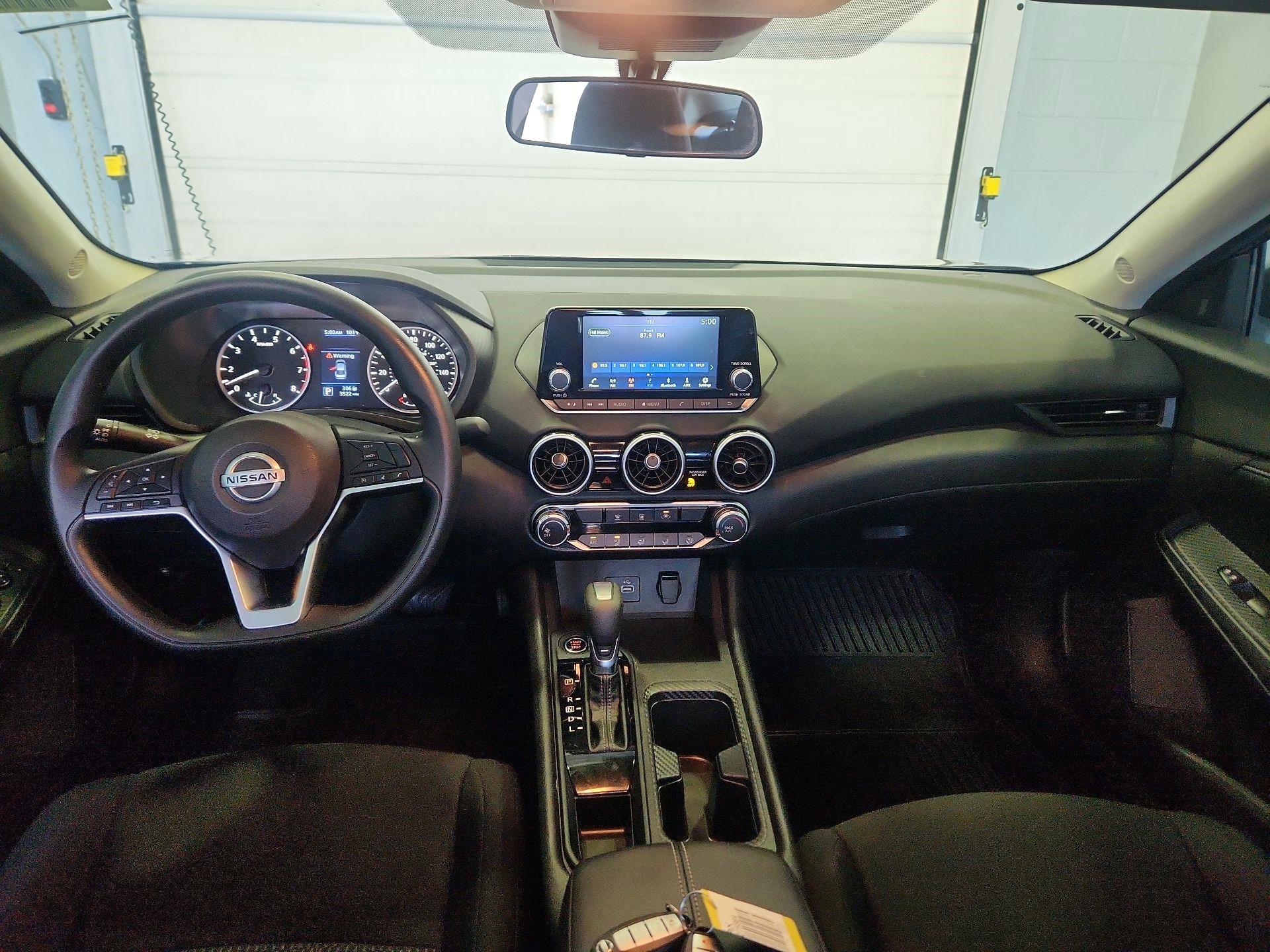 Thumbnail: 2022 Nissan Sentra - 9