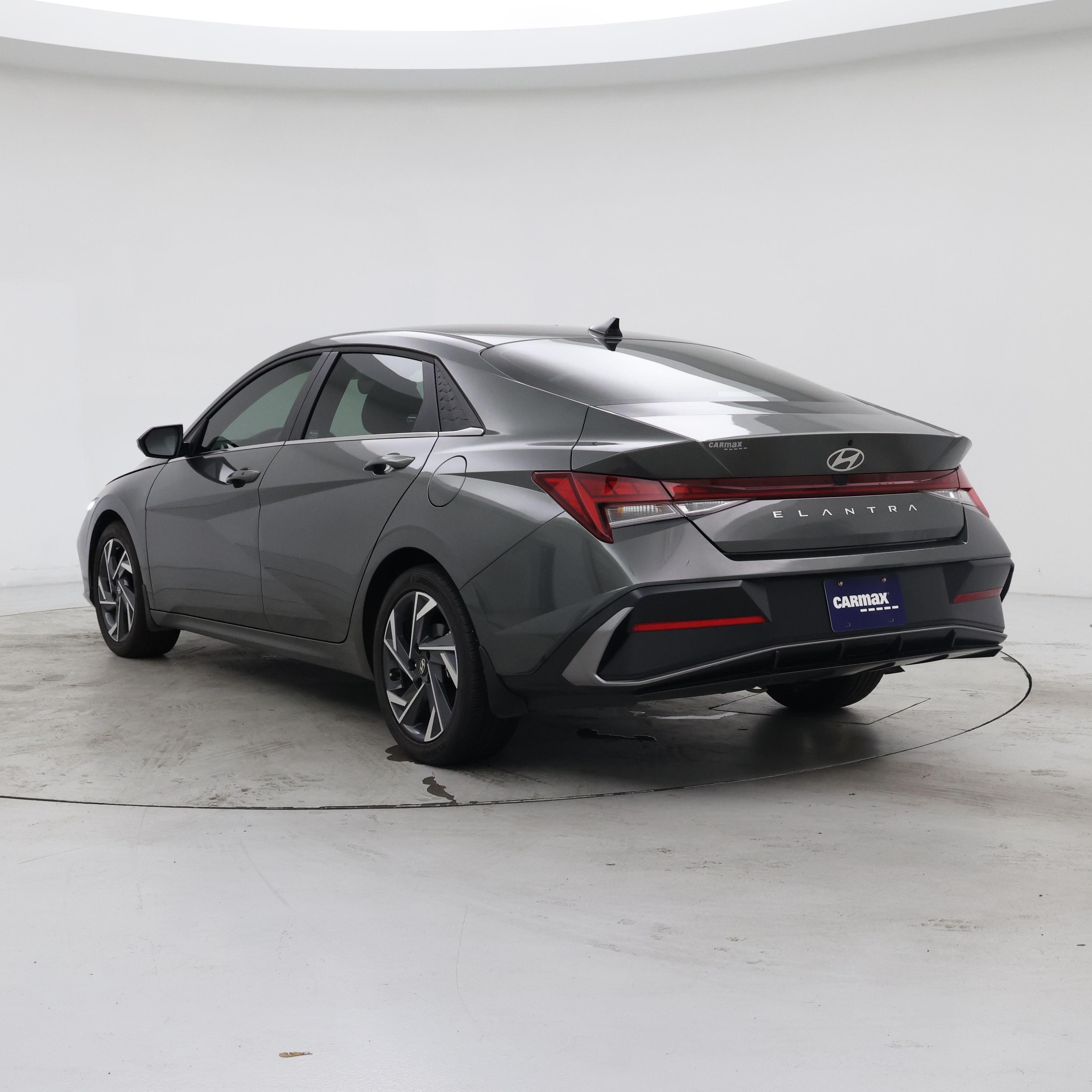 Thumbnail: 2025 Hyundai Elantra - 2