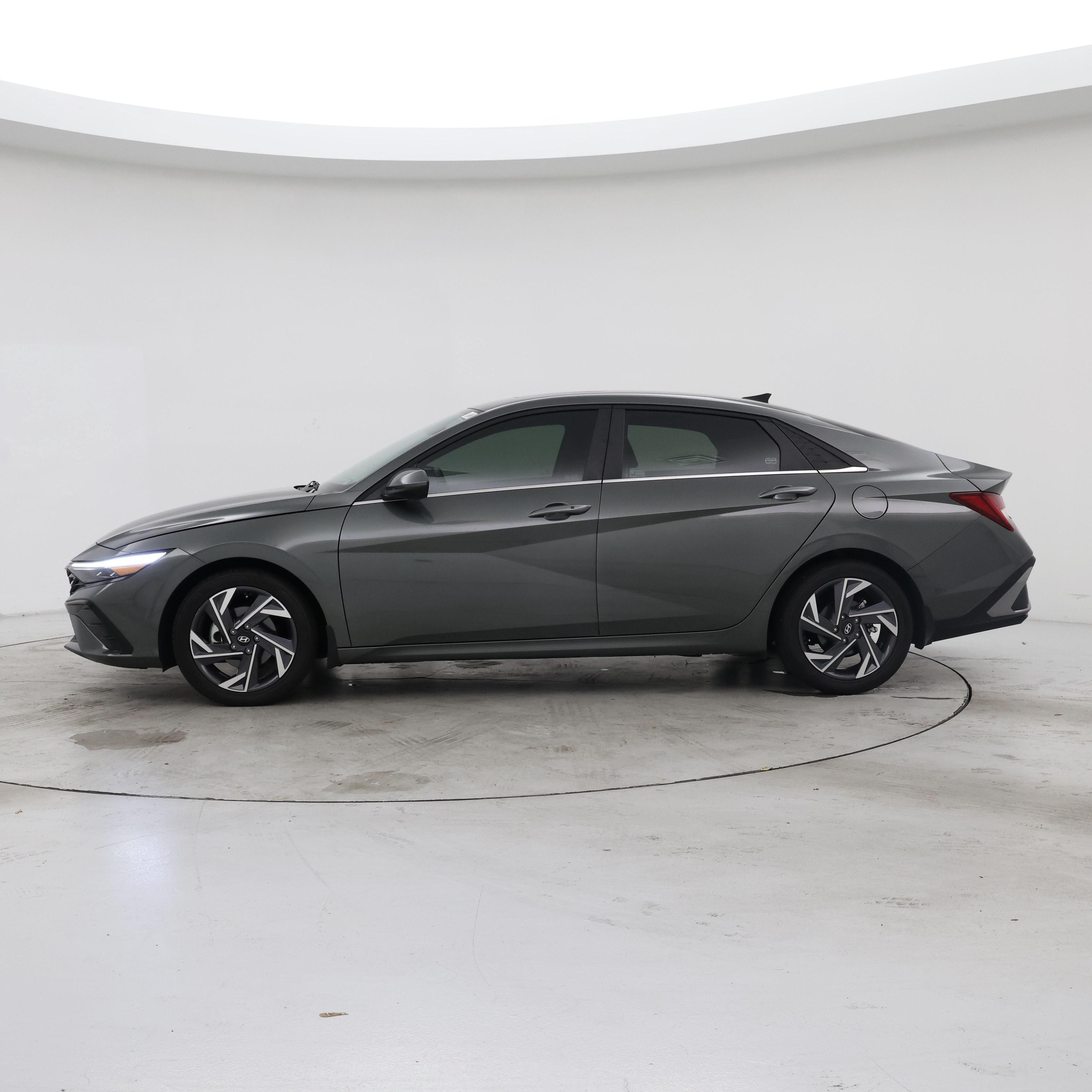 Thumbnail: 2025 Hyundai Elantra - 3