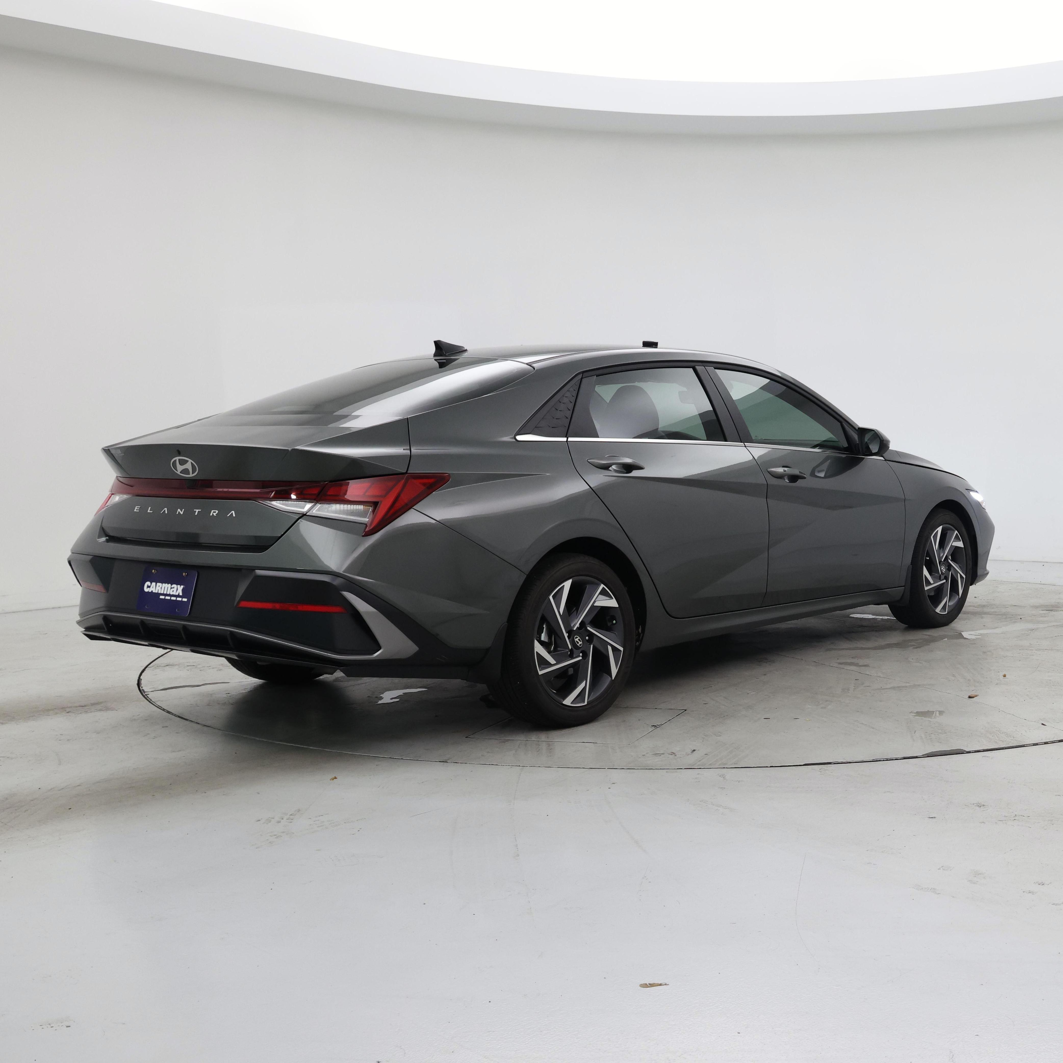 Thumbnail: 2025 Hyundai Elantra - 8