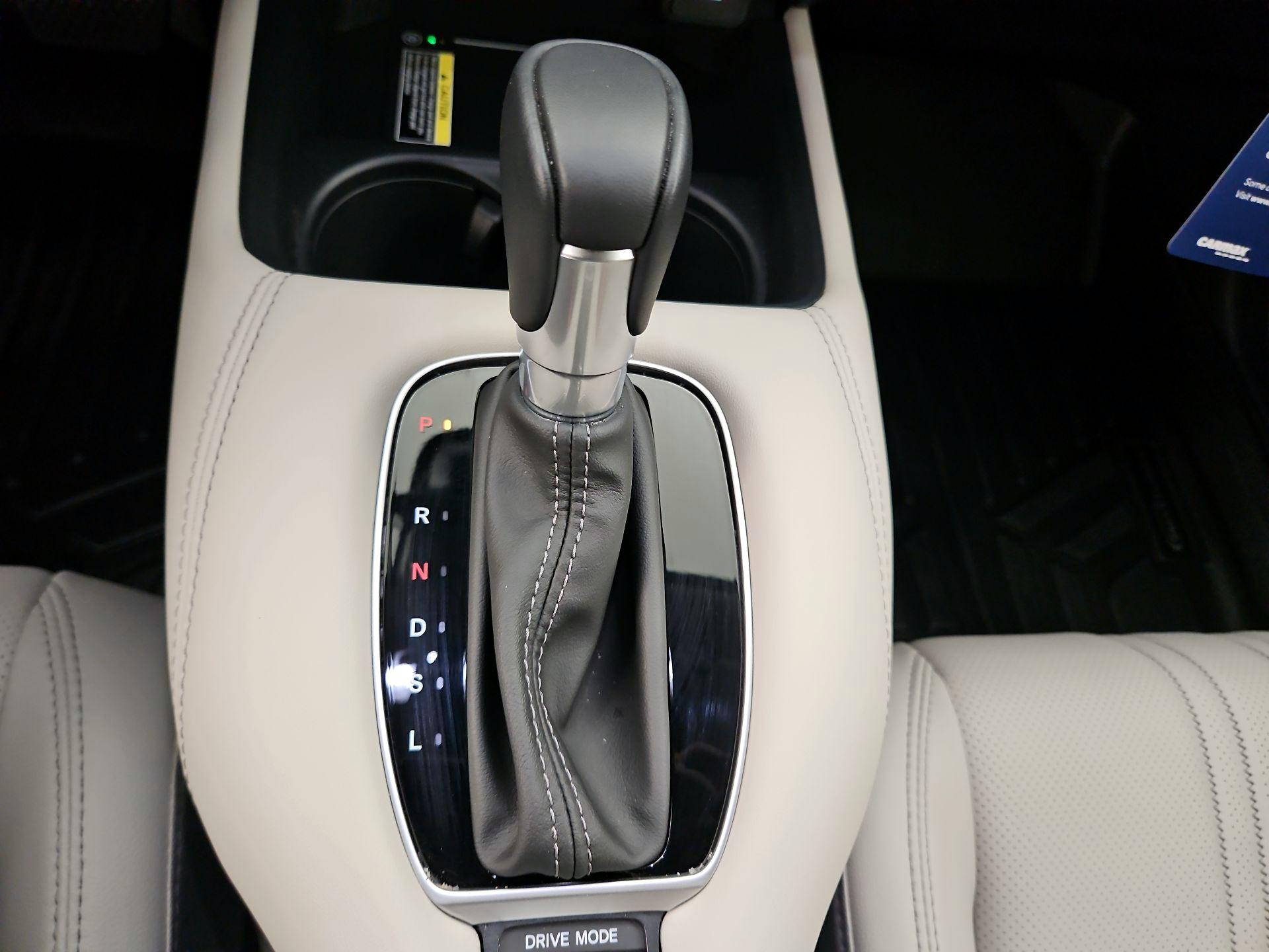 Thumbnail: 2025 Honda HR-V - 17