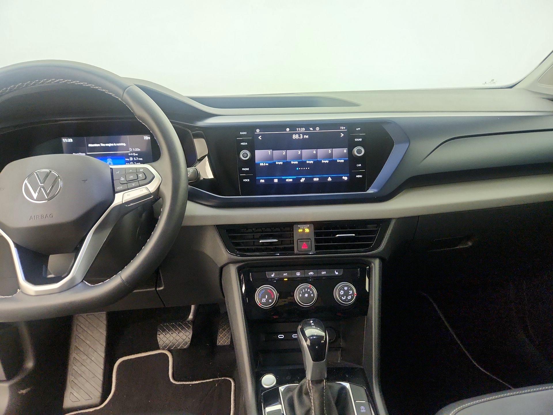 Thumbnail: 2023 Volkswagen Taos - 9