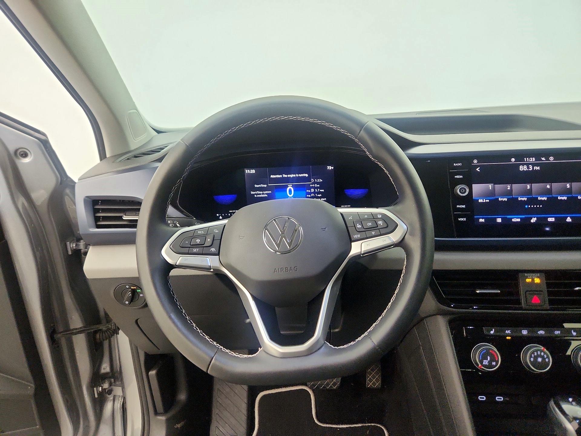 Thumbnail: 2023 Volkswagen Taos - 10