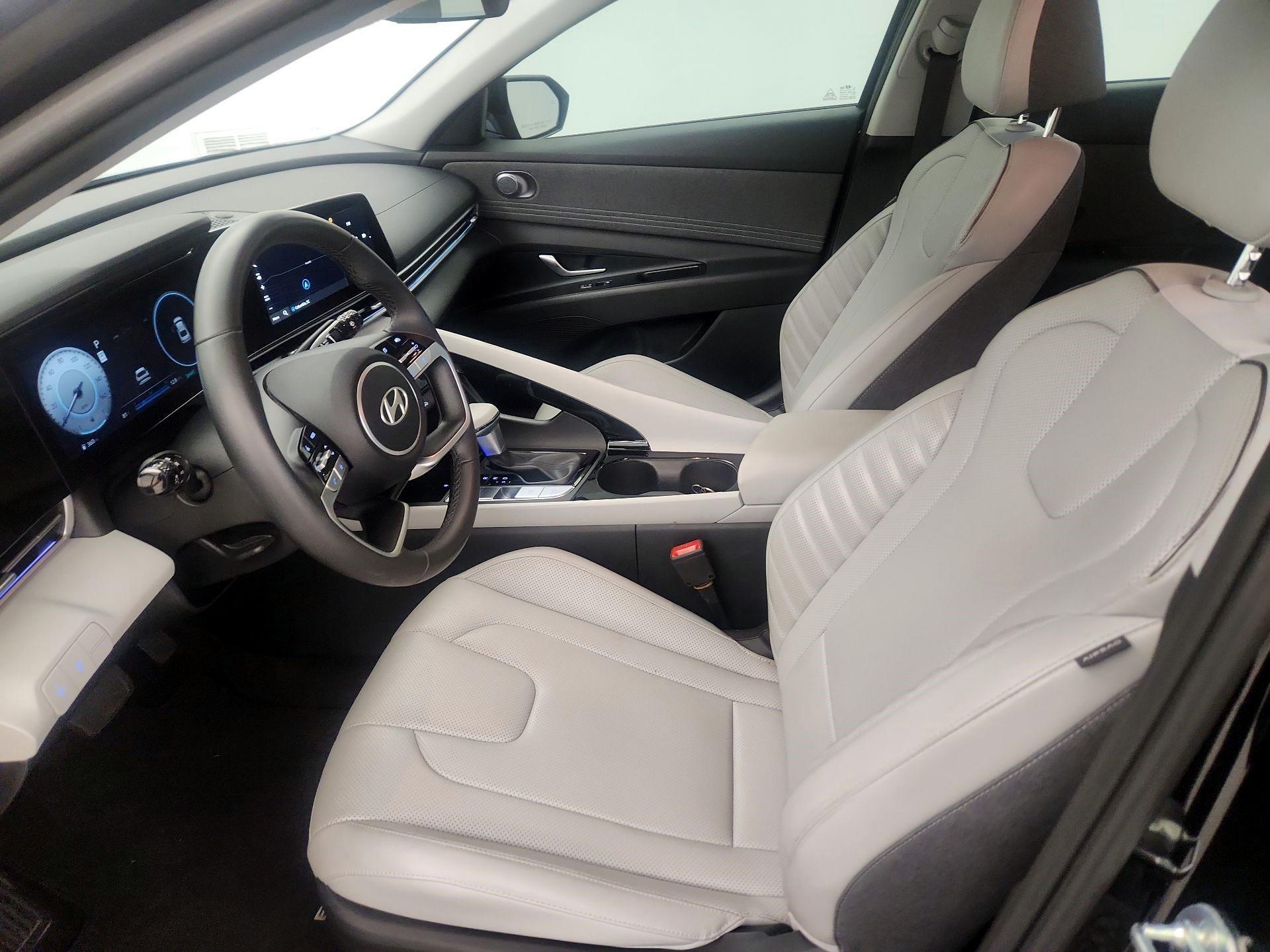Thumbnail: 2025 Hyundai Elantra - 11