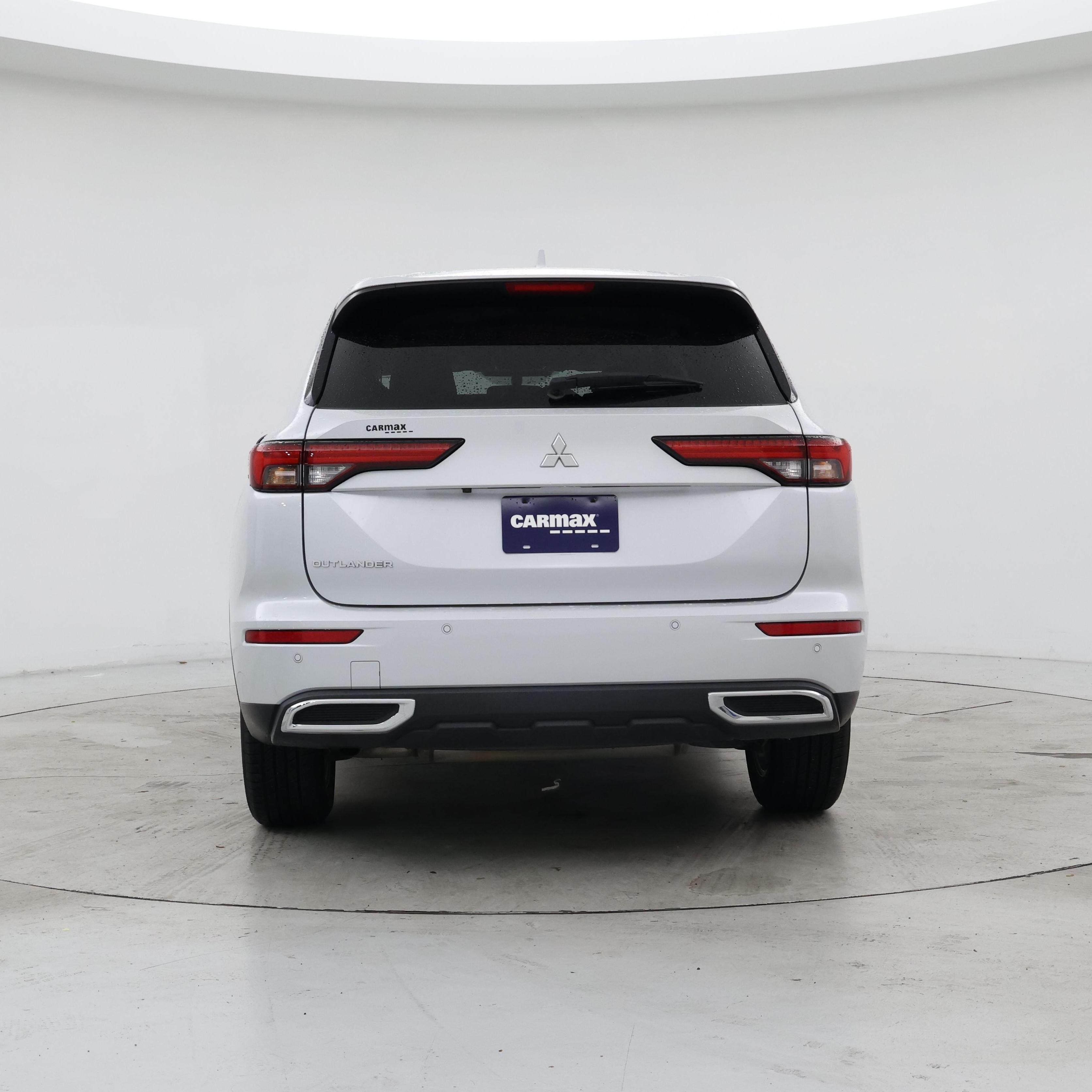 Thumbnail: 2023 Mitsubishi Outlander - 6