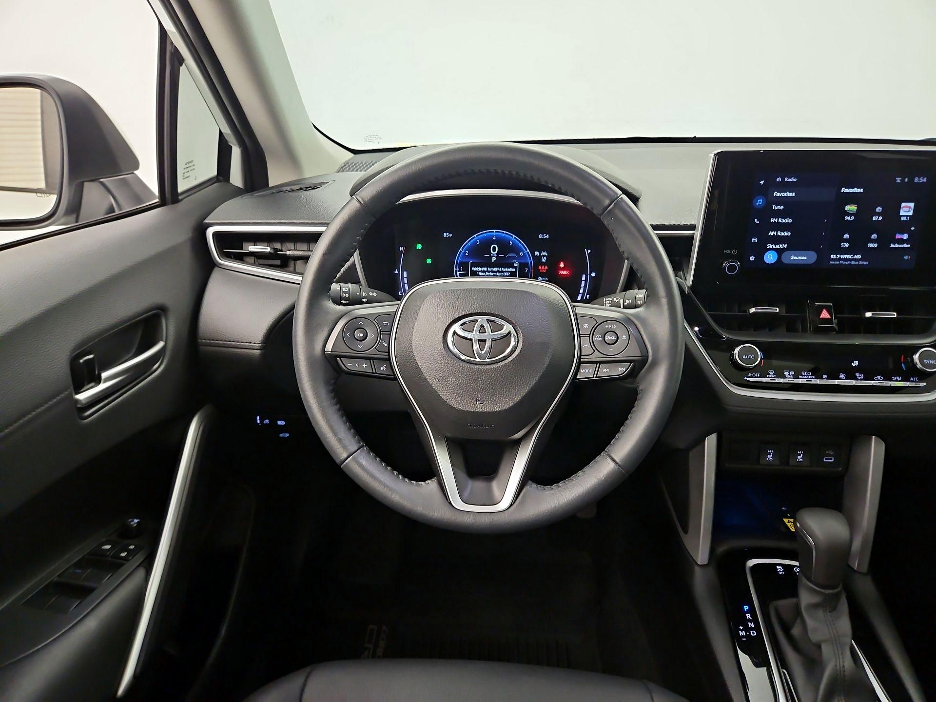 Thumbnail: 2023 Toyota Corolla Cross - 10
