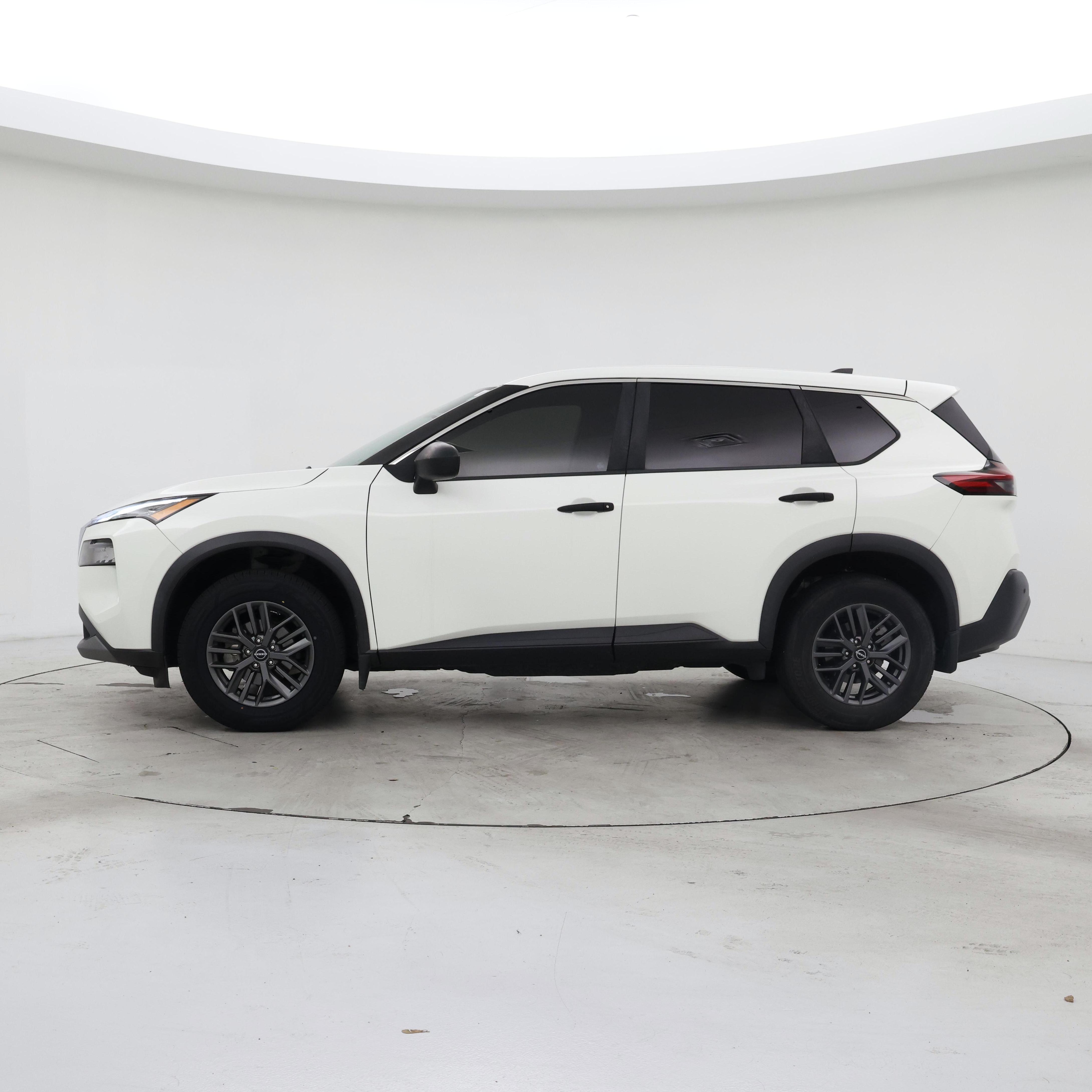 Thumbnail: 2022 Nissan Rogue - 3