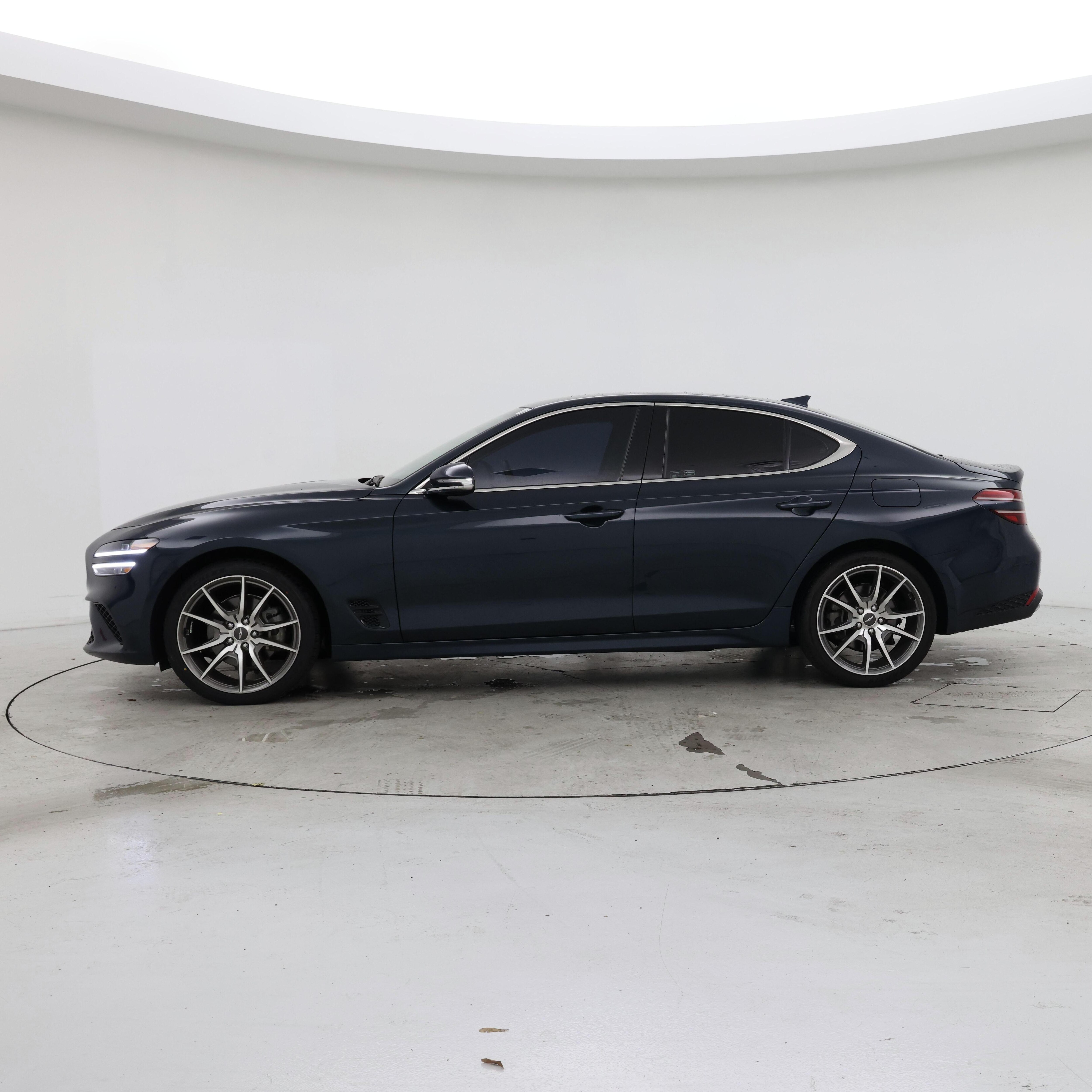 Thumbnail: 2023 Genesis G70 - 3