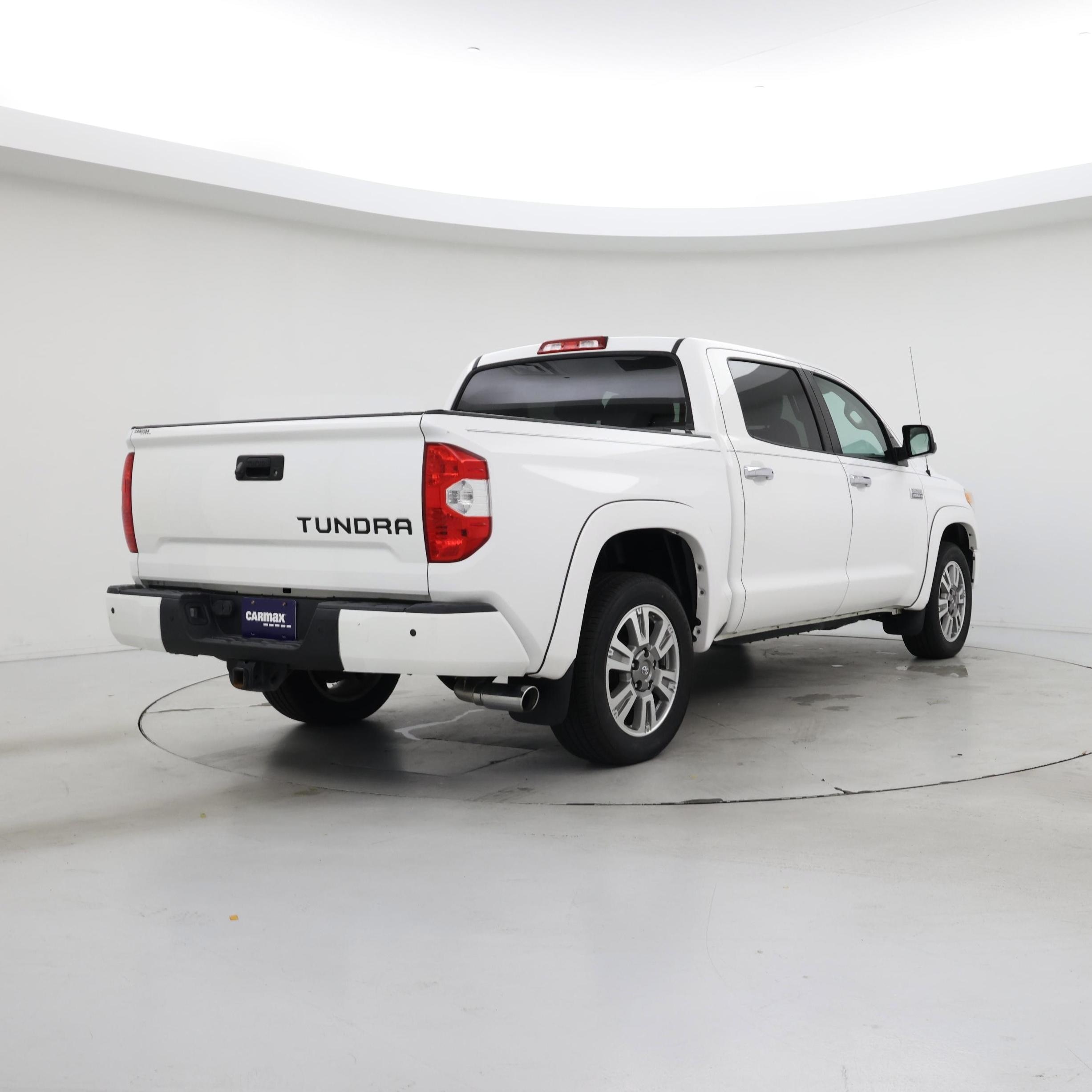 Thumbnail: 2017 Toyota Tundra - 8