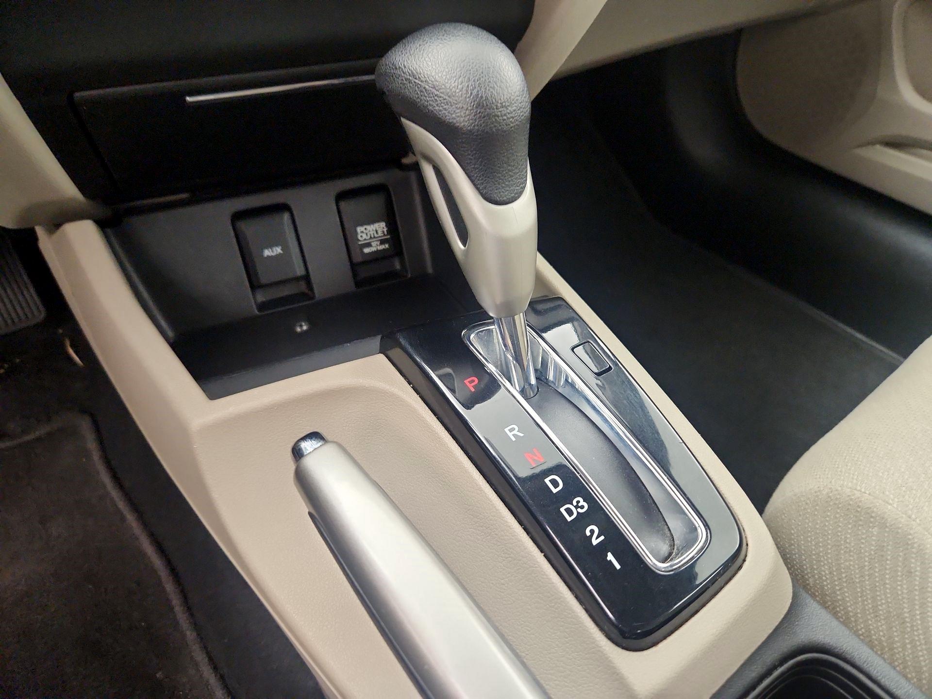 Thumbnail: 2013 Honda Civic - 17