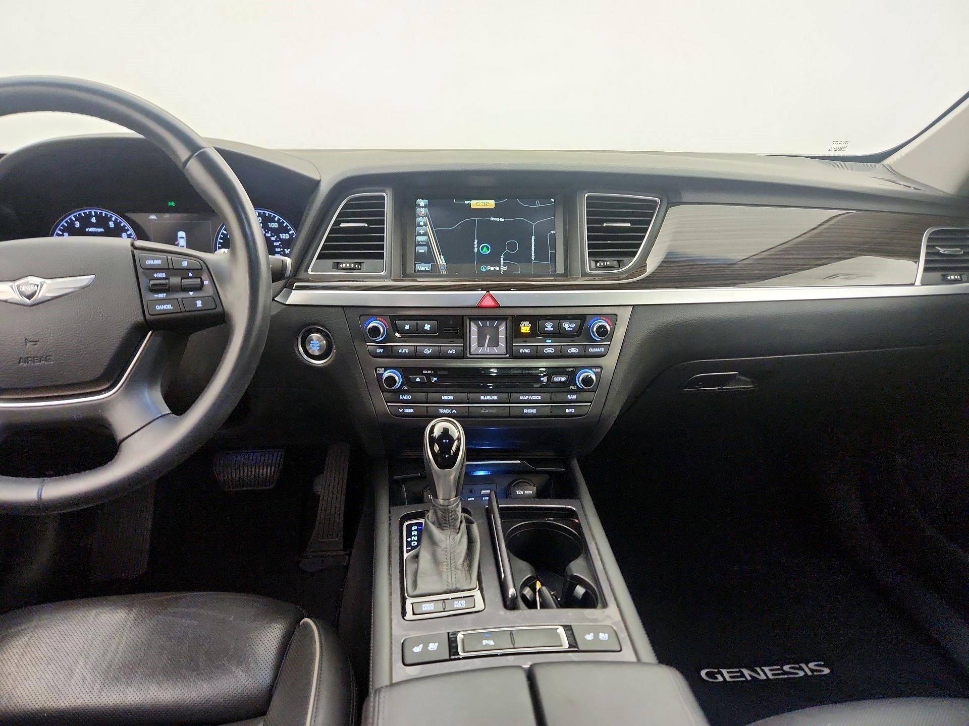 Thumbnail: 2015 Hyundai Genesis - 9