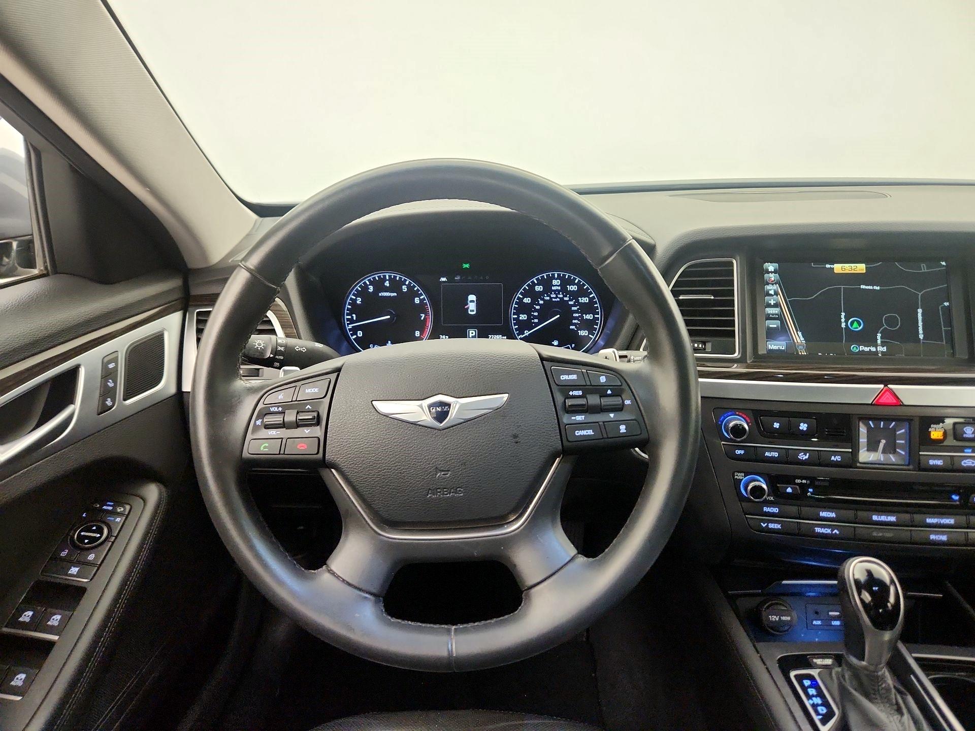 Thumbnail: 2015 Hyundai Genesis - 10