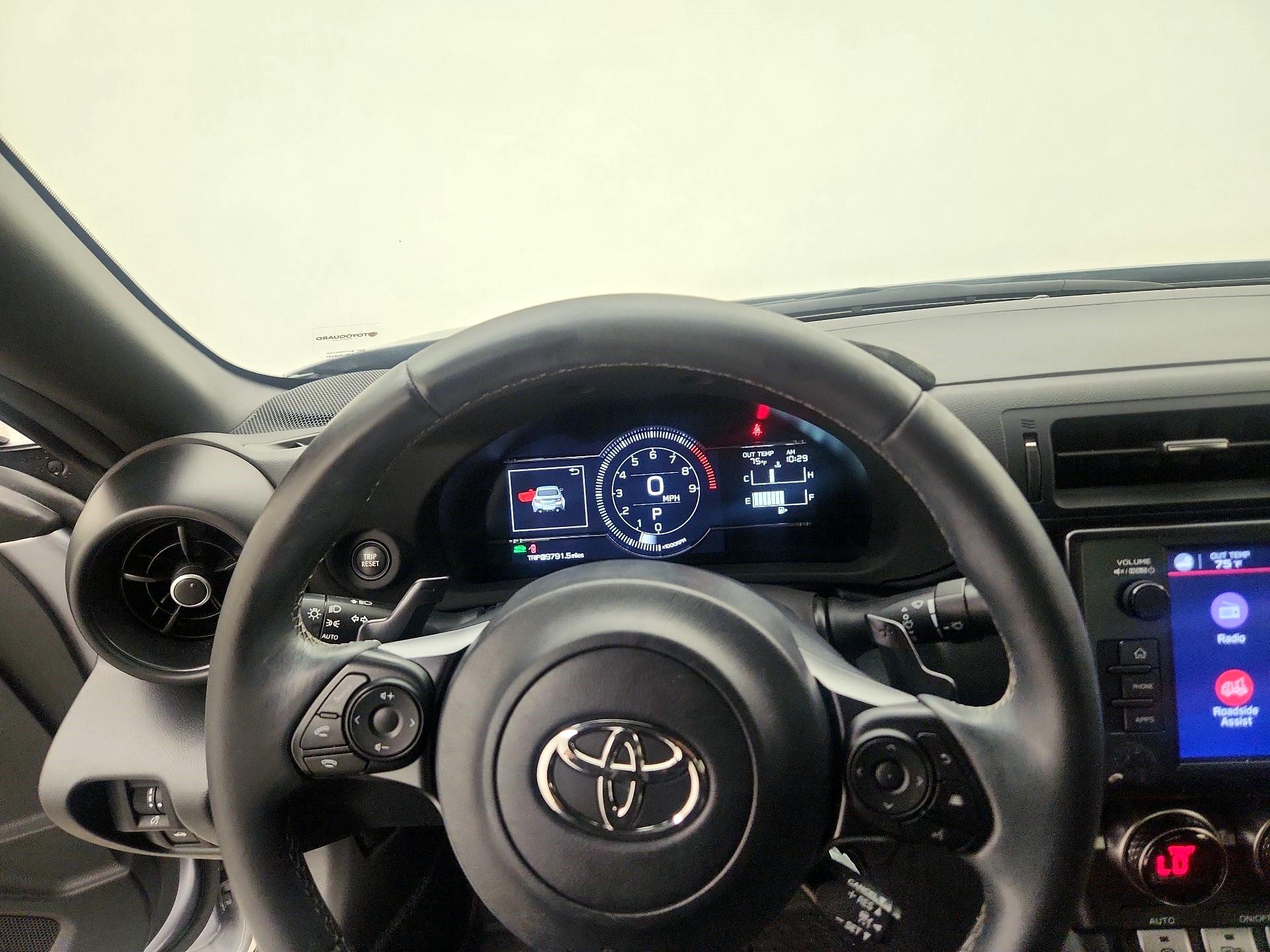 Thumbnail: 2023 Toyota GR86 - 10