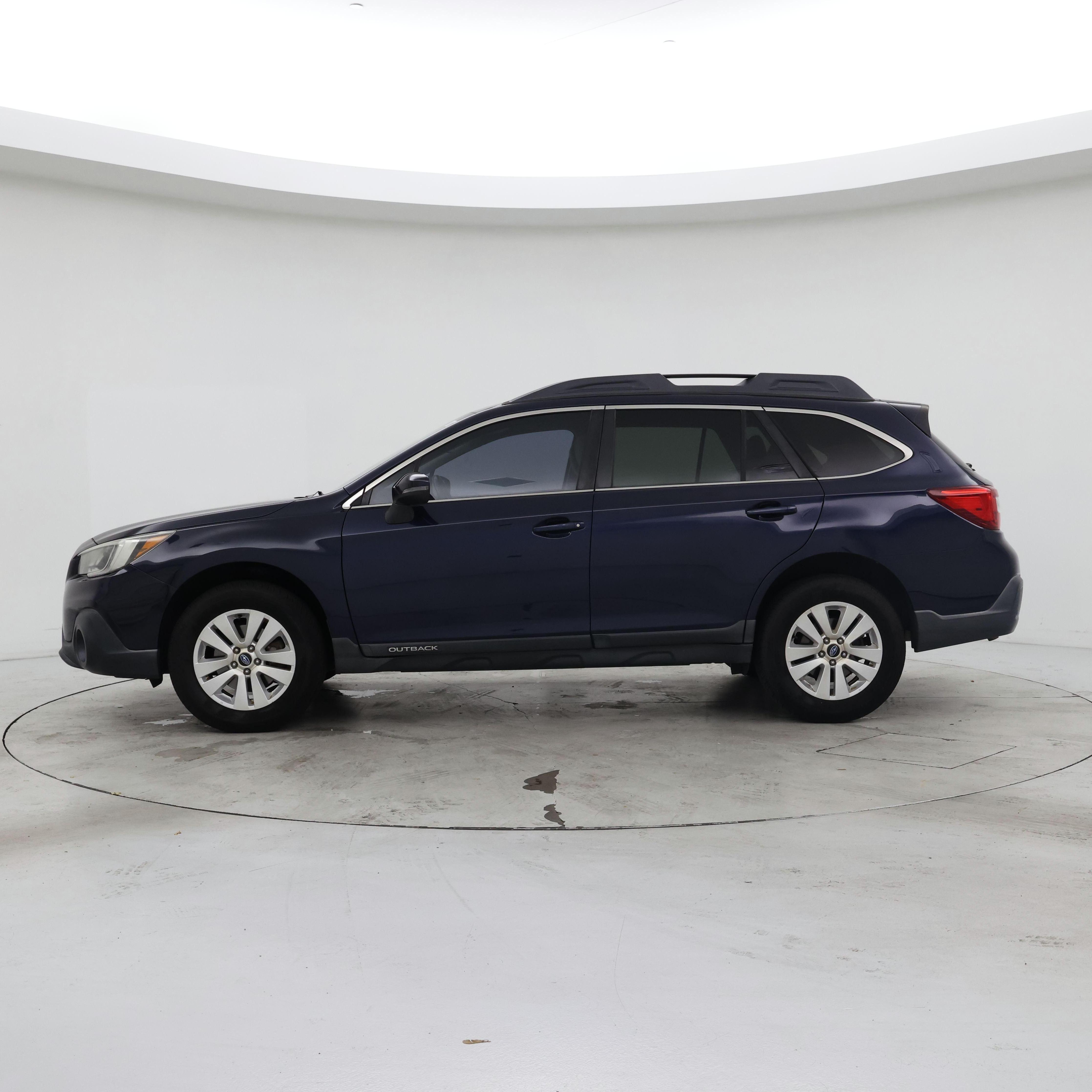 Thumbnail: 2018 Subaru Outback - 3